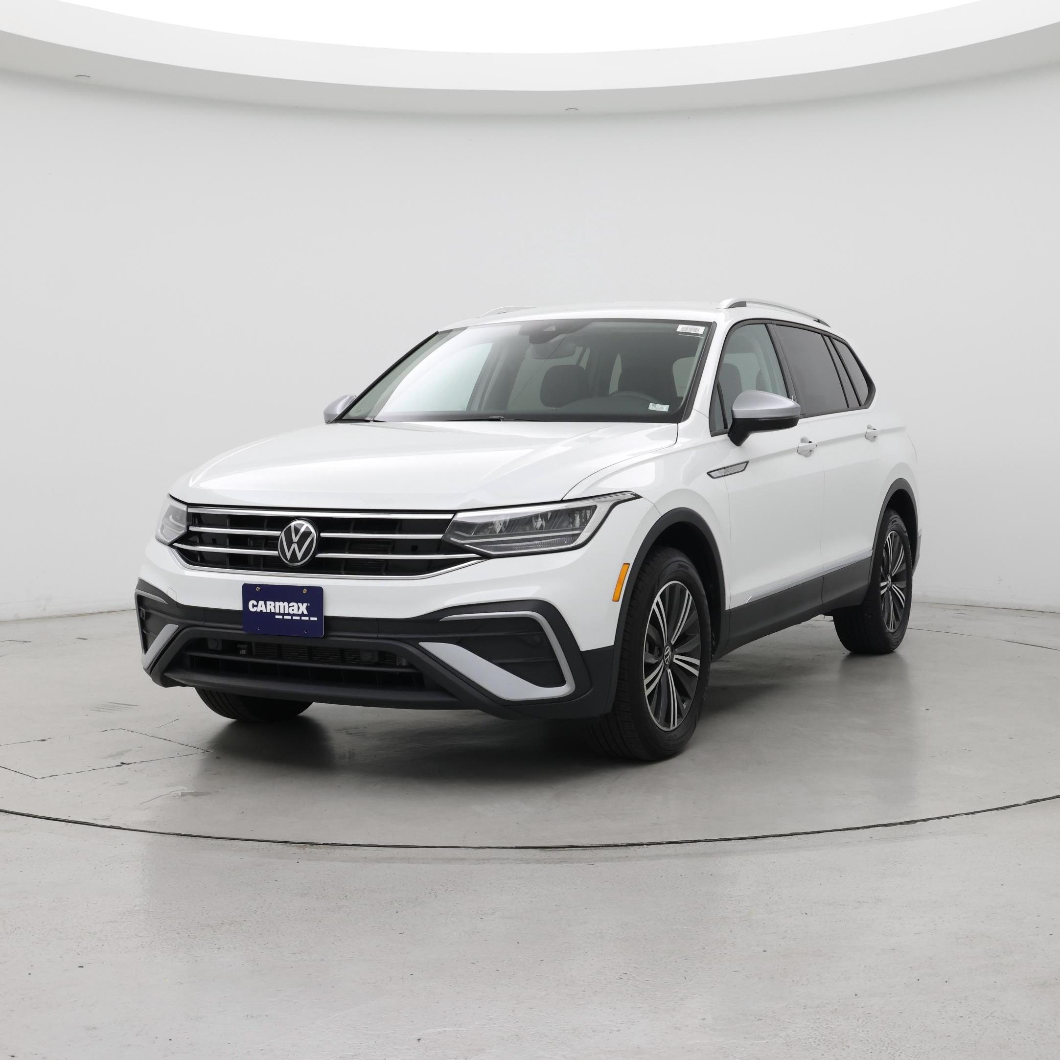 Thumbnail: 2024 Volkswagen Tiguan - 4