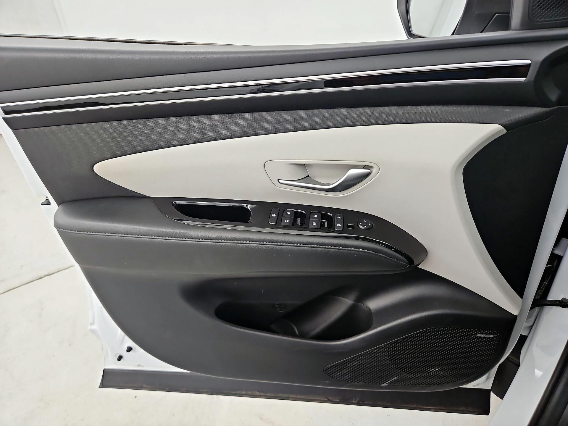 Thumbnail: 2022 Hyundai Tucson - 12