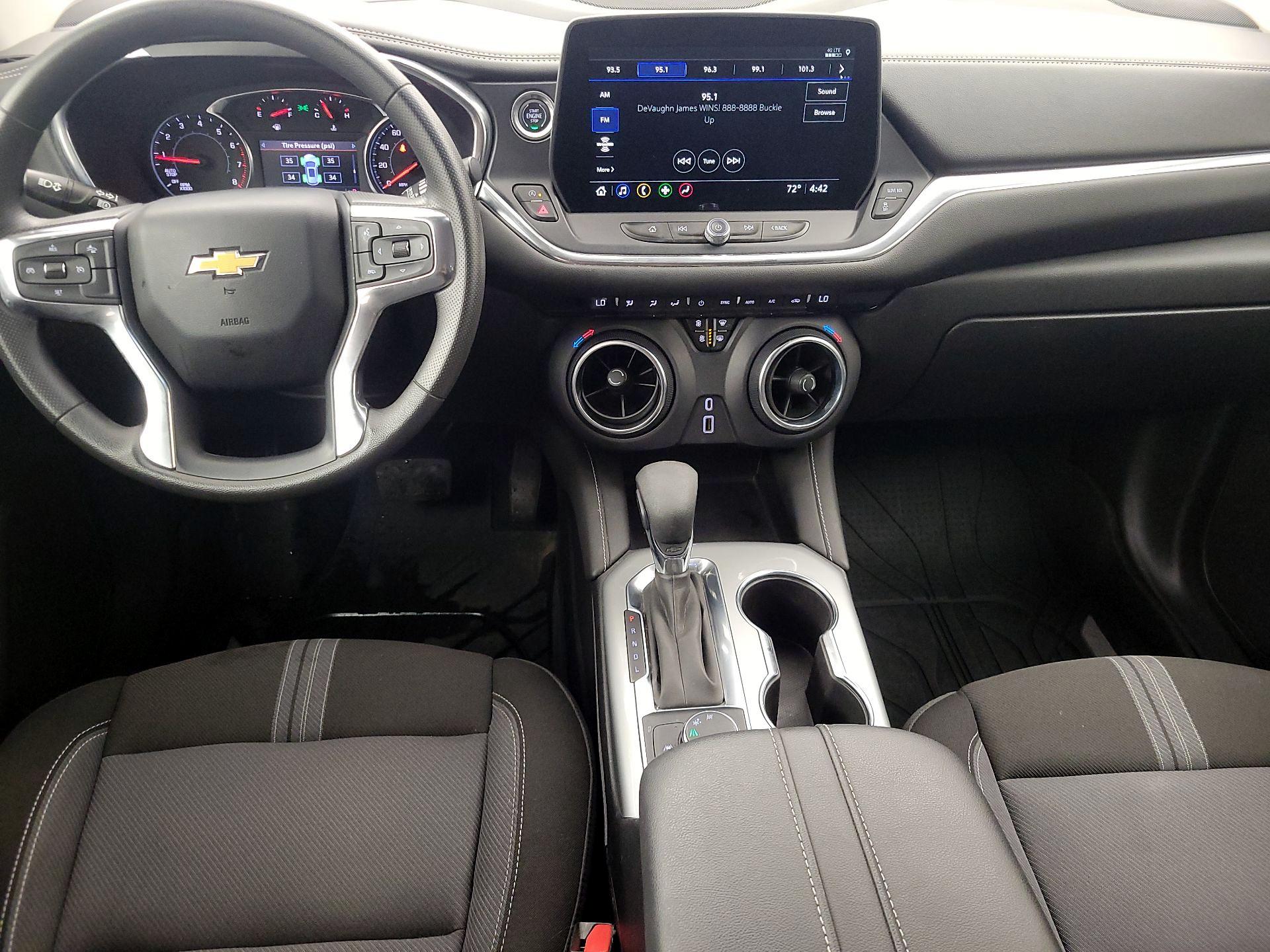 Thumbnail: 2023 Chevrolet Blazer - 9