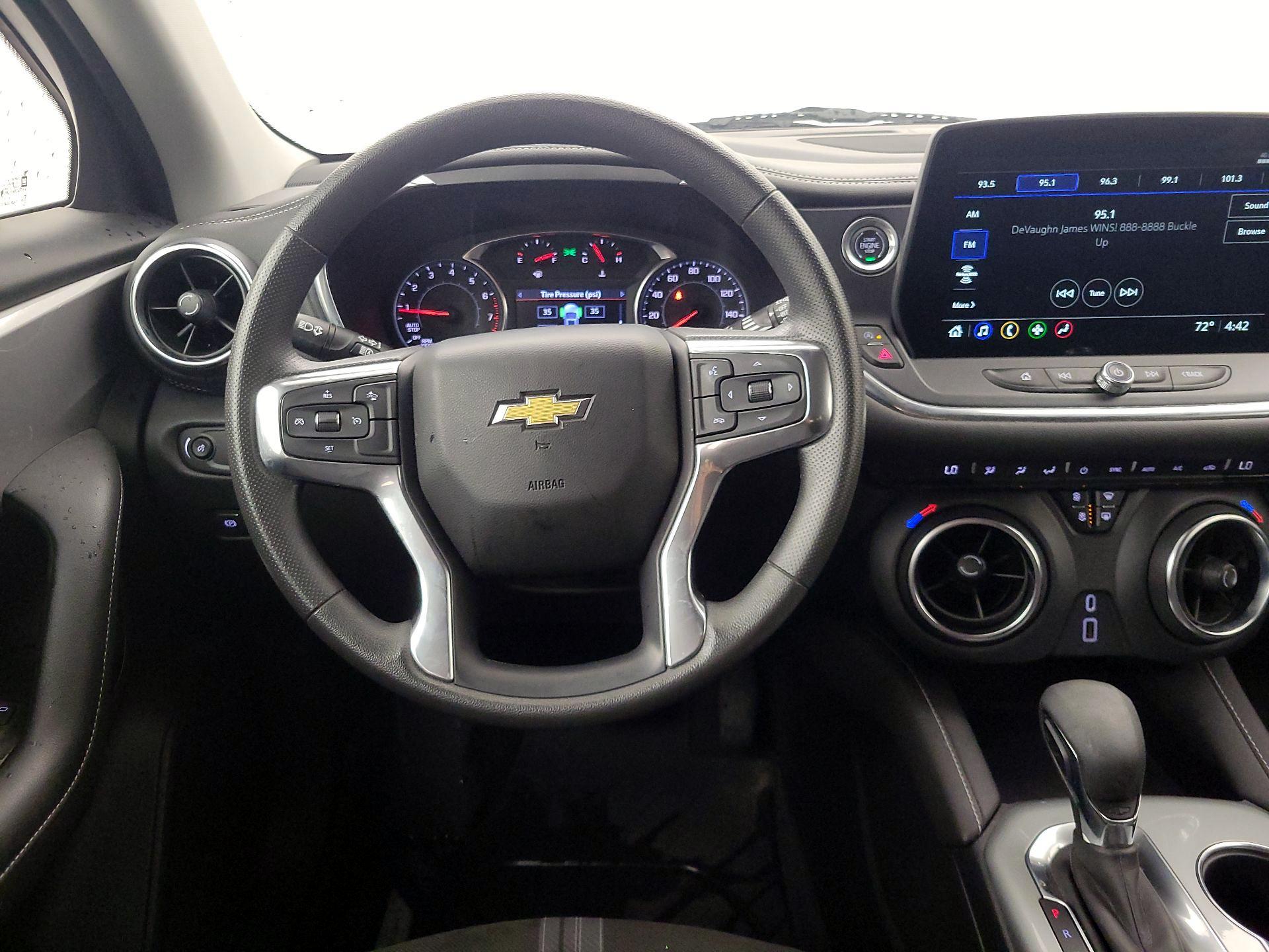 Thumbnail: 2023 Chevrolet Blazer - 10