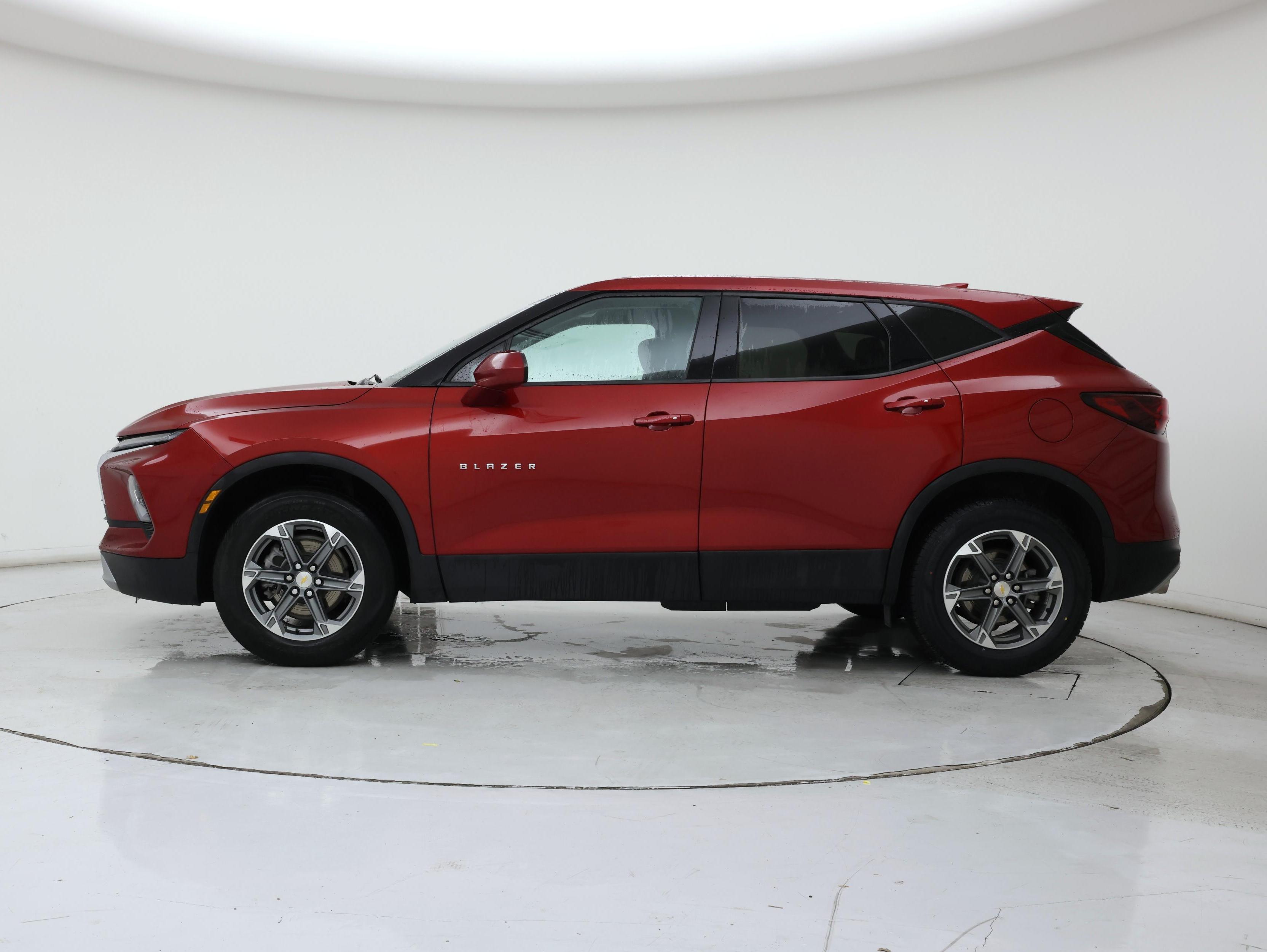 Thumbnail: 2023 Chevrolet Blazer - 3