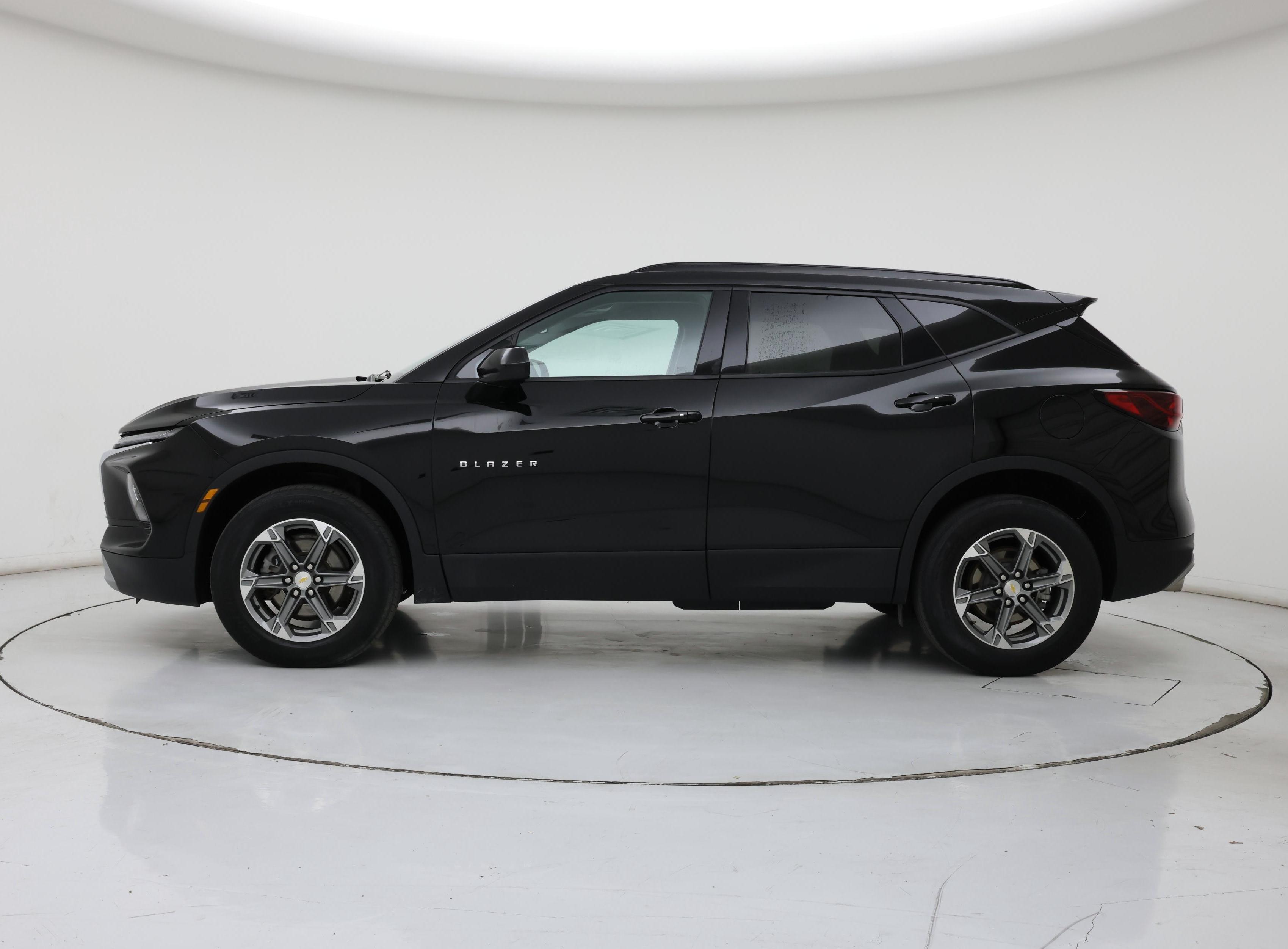 Thumbnail: 2024 Chevrolet Blazer - 3