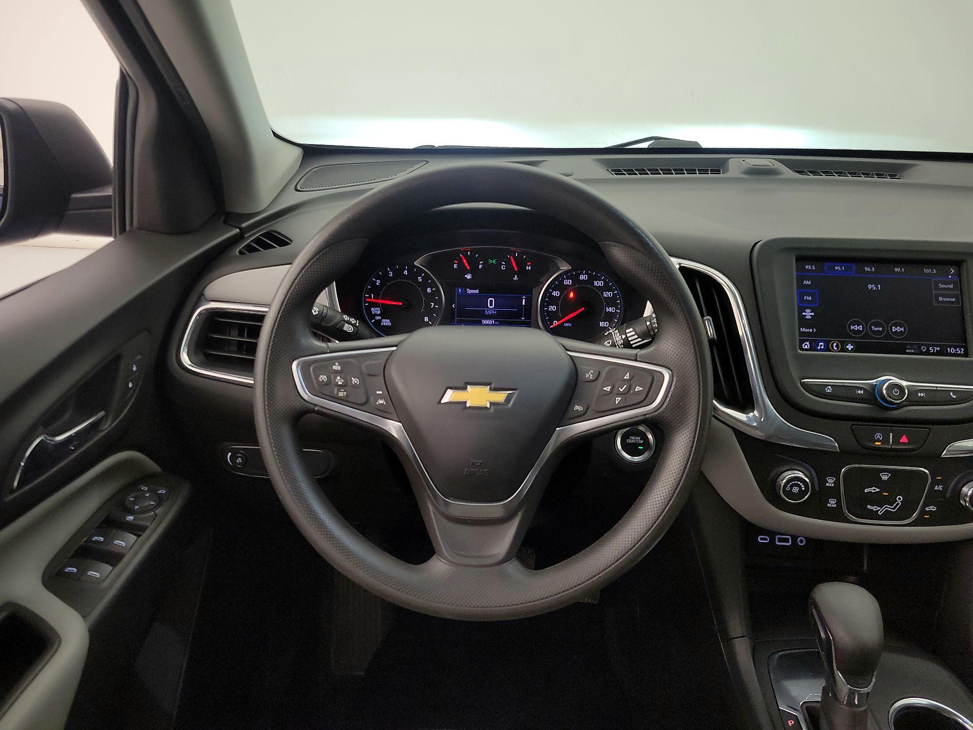 Thumbnail: 2022 Chevrolet Equinox - 10