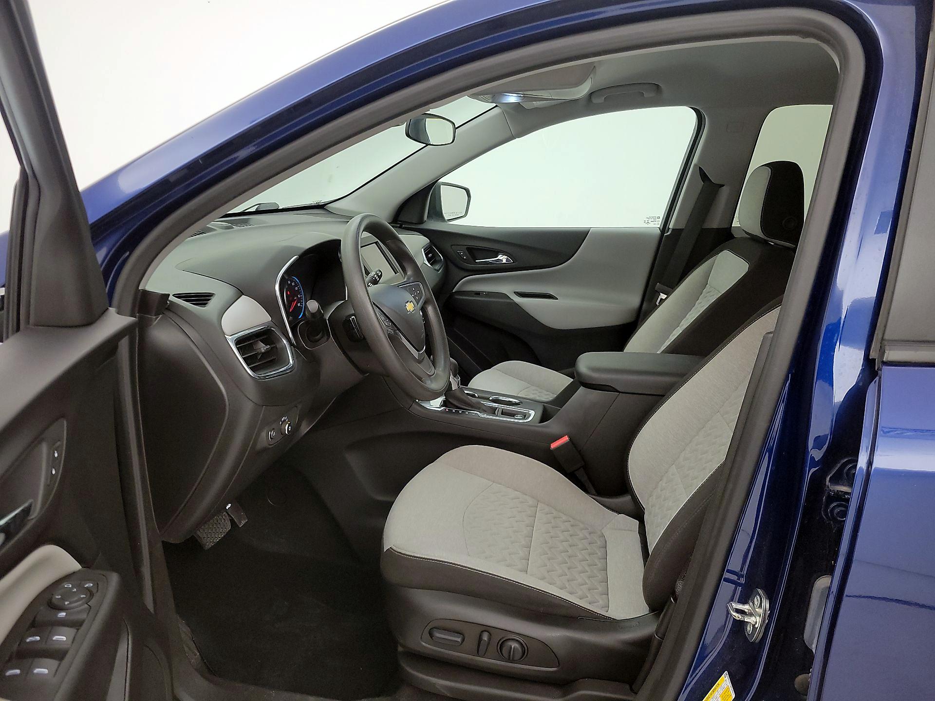 Thumbnail: 2022 Chevrolet Equinox - 11