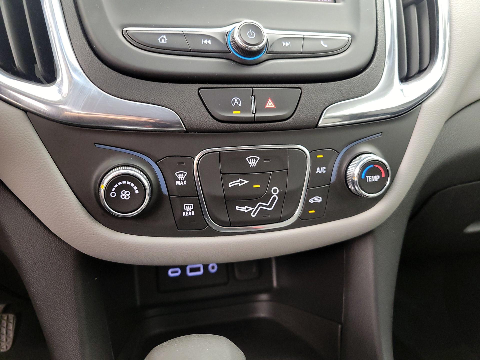 Thumbnail: 2022 Chevrolet Equinox - 16