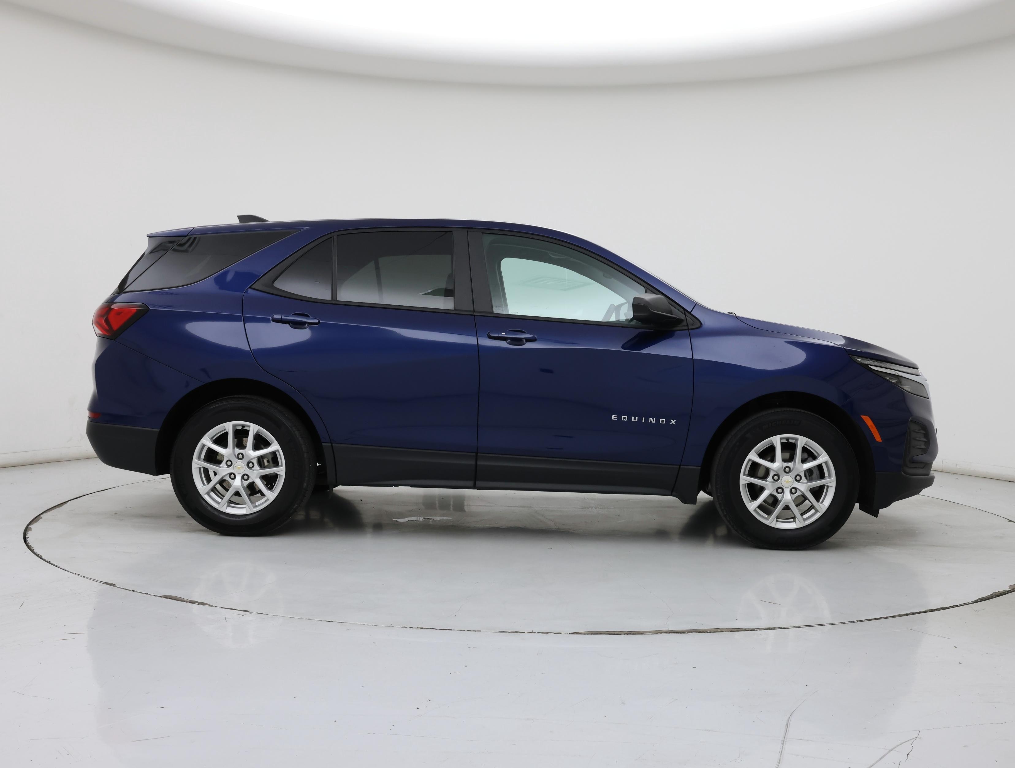 Thumbnail: 2022 Chevrolet Equinox - 7
