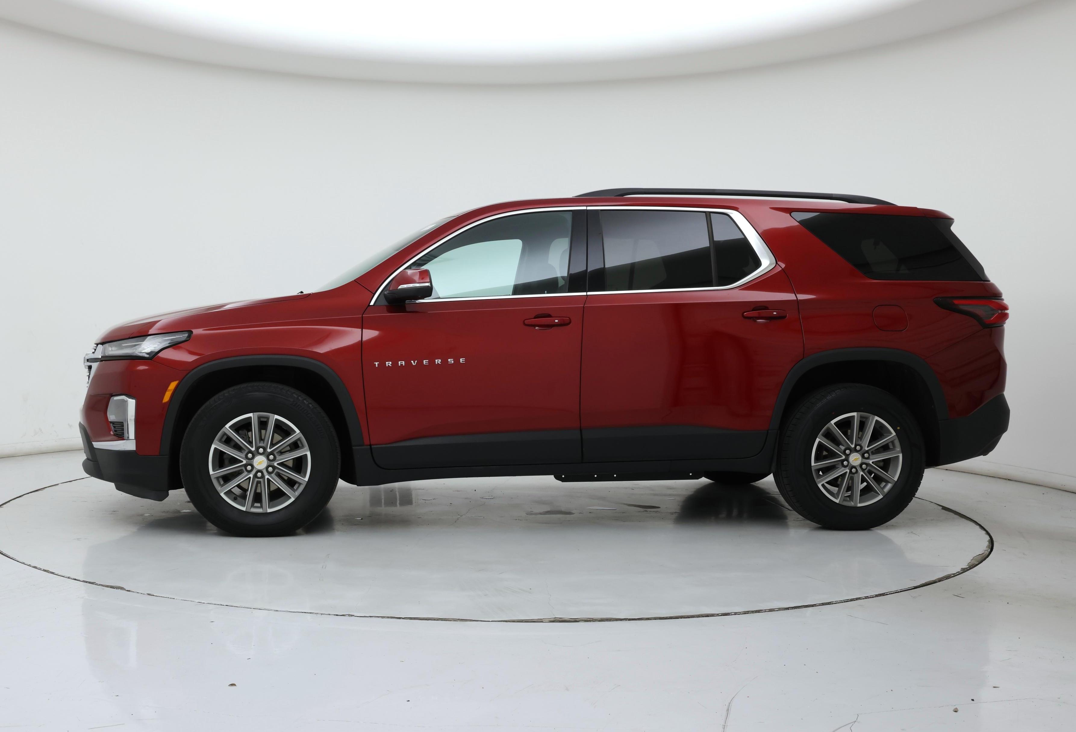 Thumbnail: 2023 Chevrolet Traverse - 3