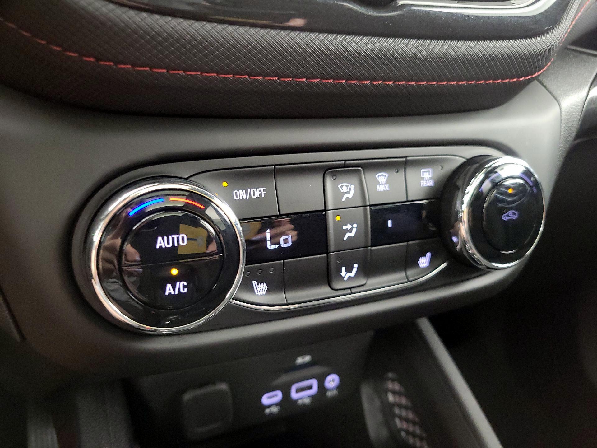 Thumbnail: 2023 Chevrolet TrailBlazer - 16