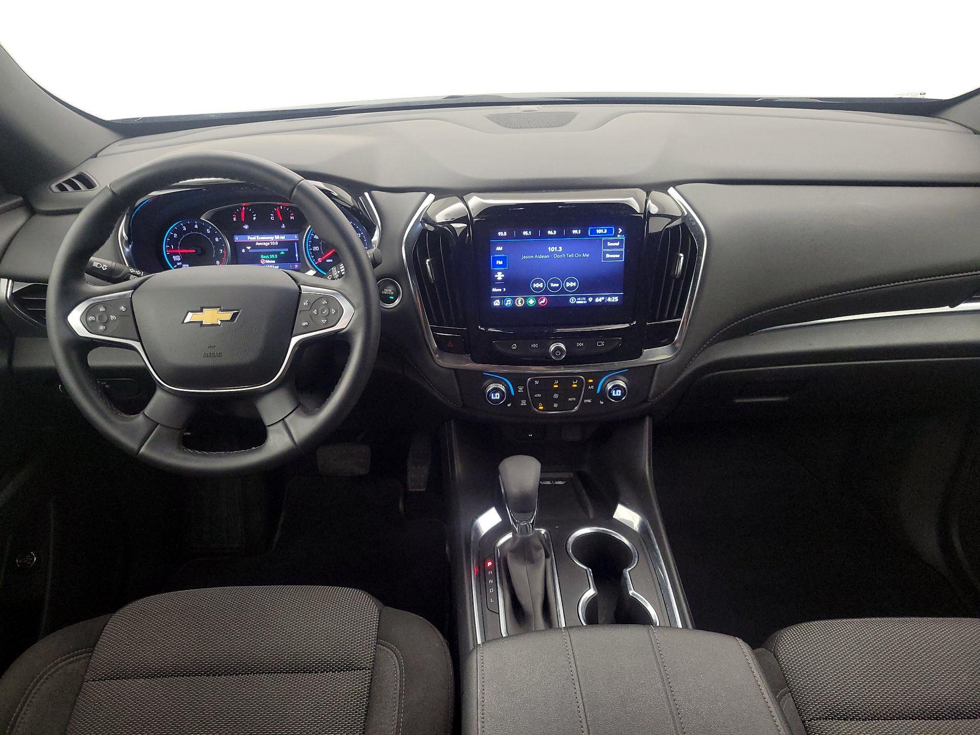 Thumbnail: 2023 Chevrolet Traverse - 9