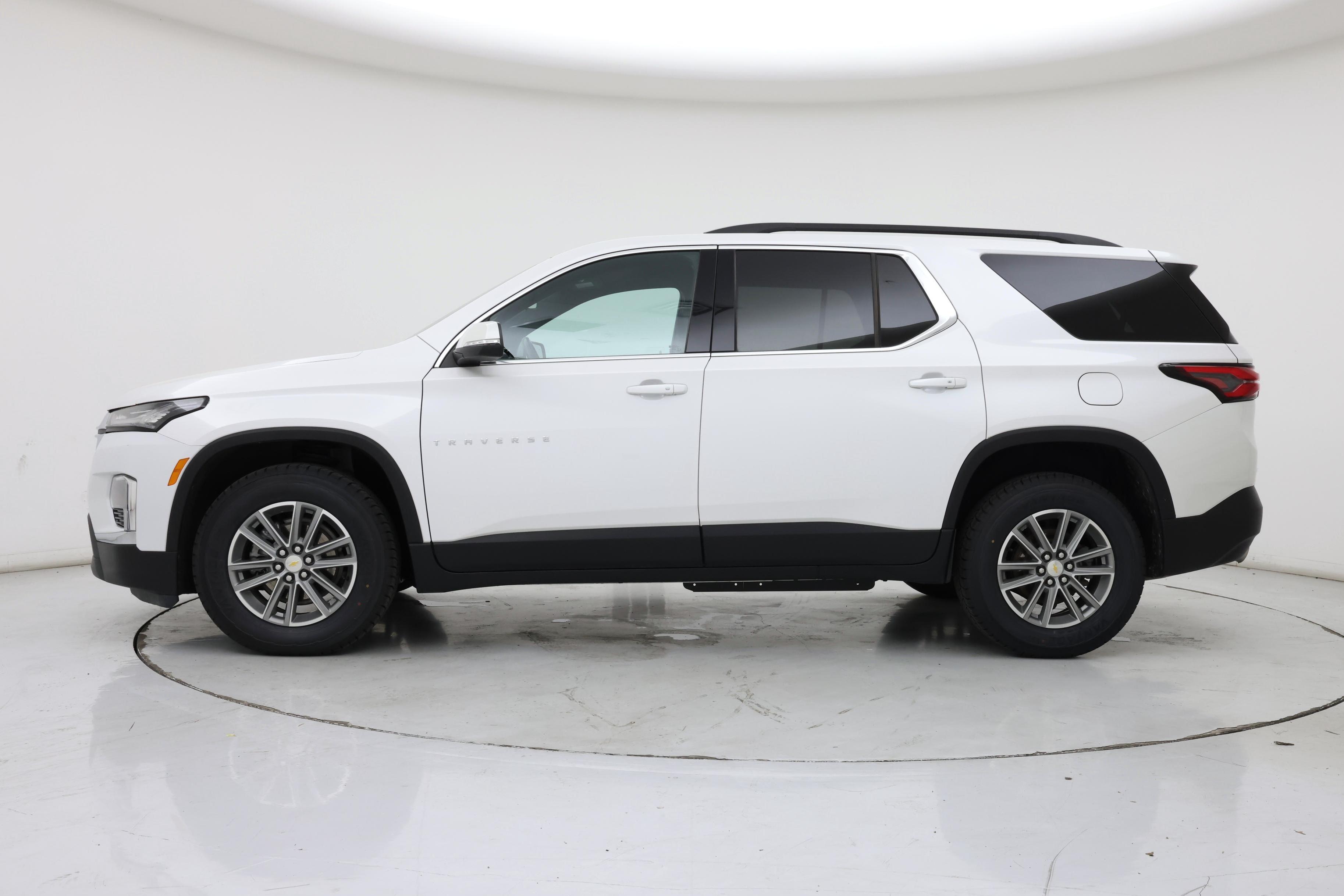 Thumbnail: 2023 Chevrolet Traverse - 3