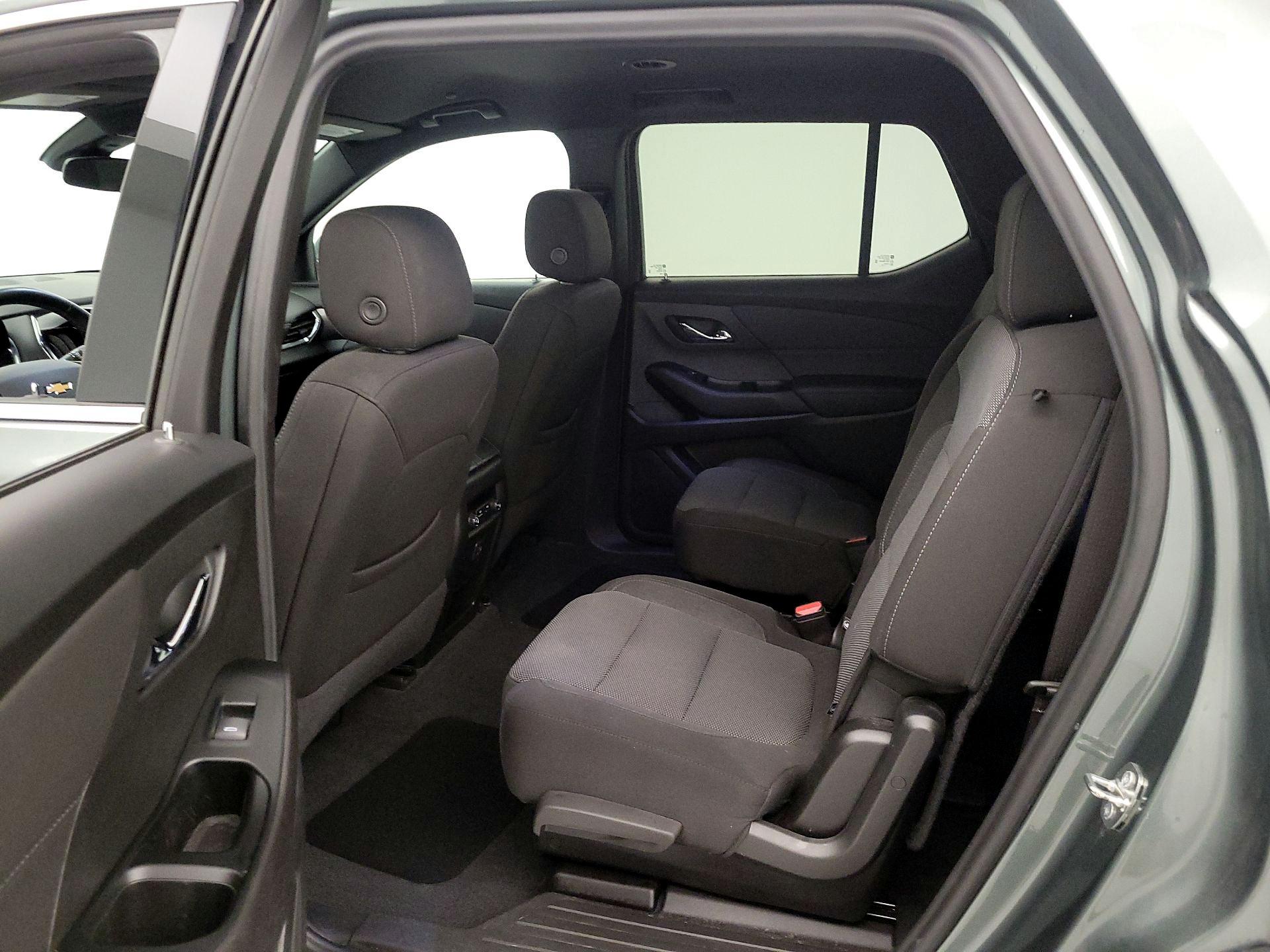 Thumbnail: 2023 Chevrolet Traverse - 19