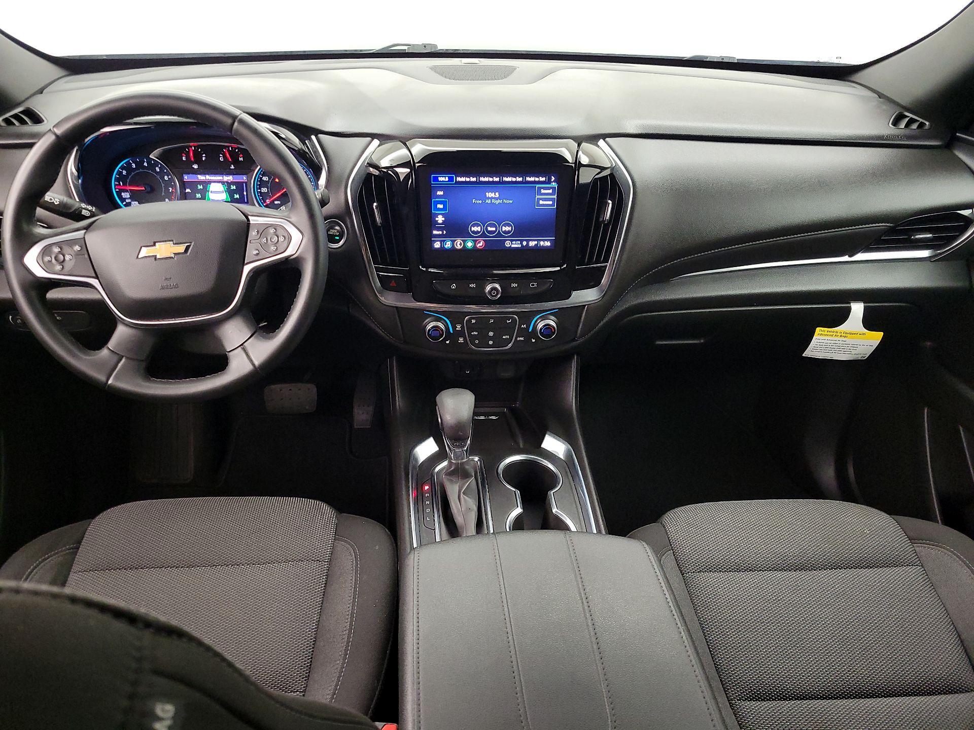 Thumbnail: 2023 Chevrolet Traverse - 9