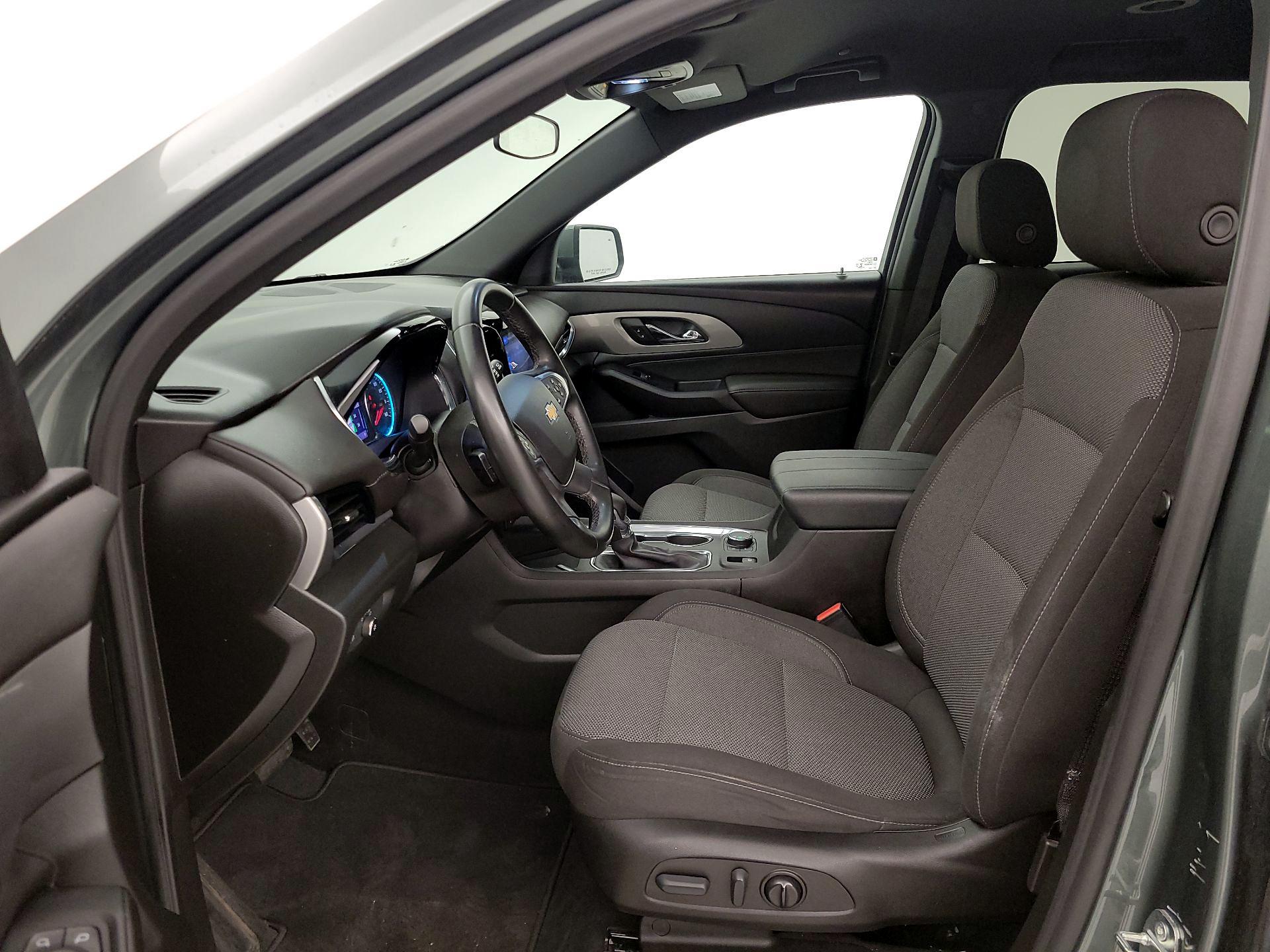 Thumbnail: 2023 Chevrolet Traverse - 11