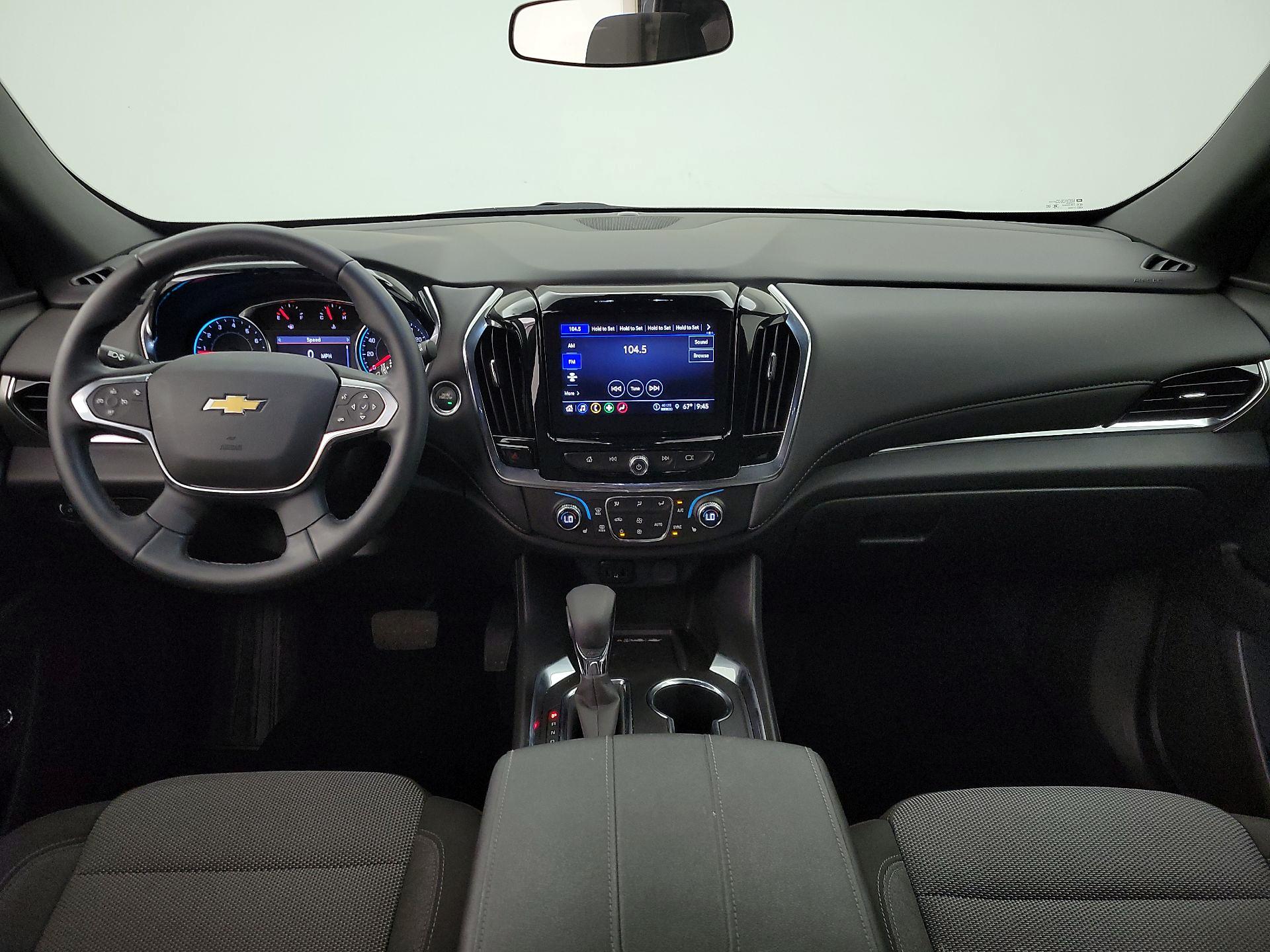 Thumbnail: 2023 Chevrolet Traverse - 9