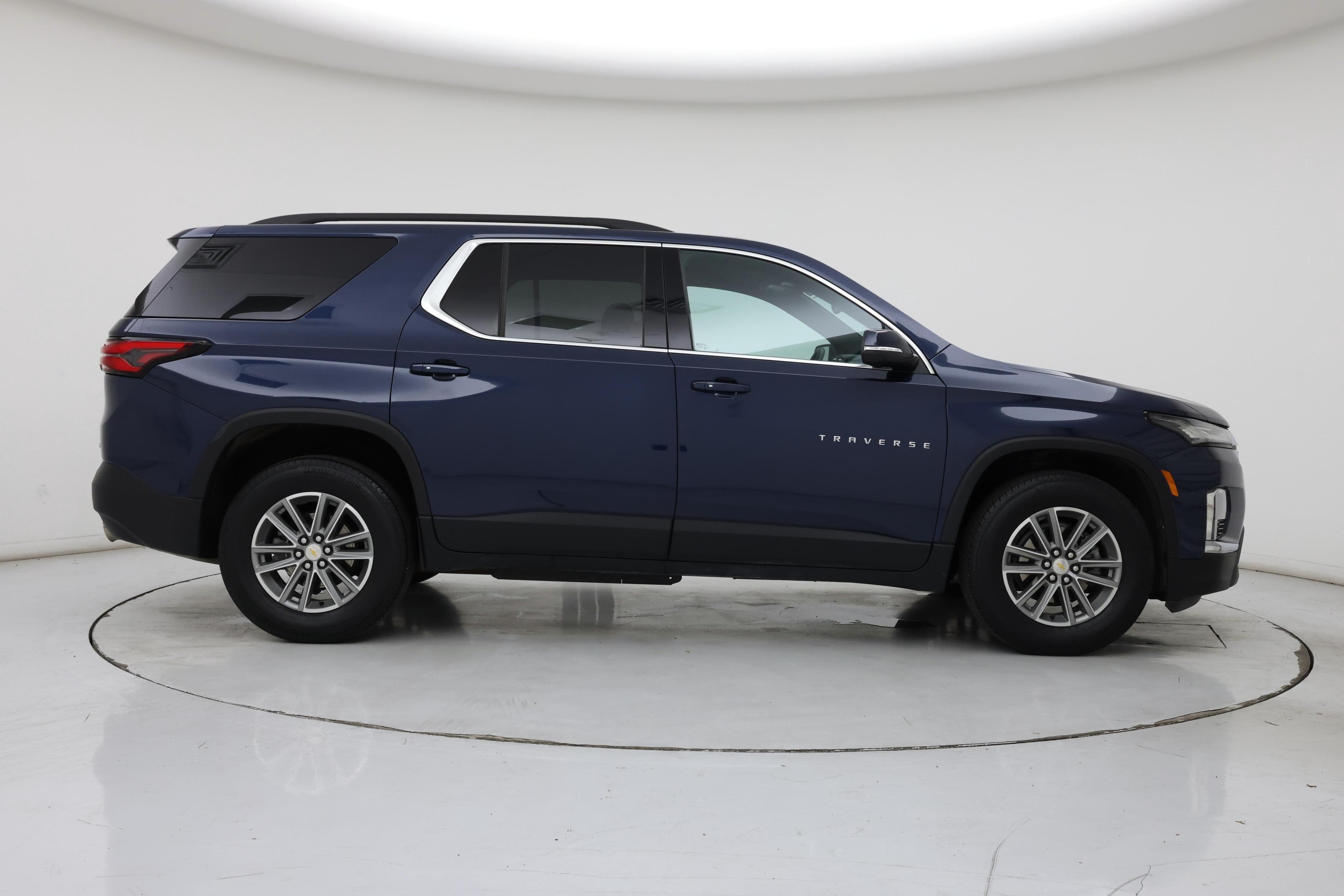 Thumbnail: 2023 Chevrolet Traverse - 7