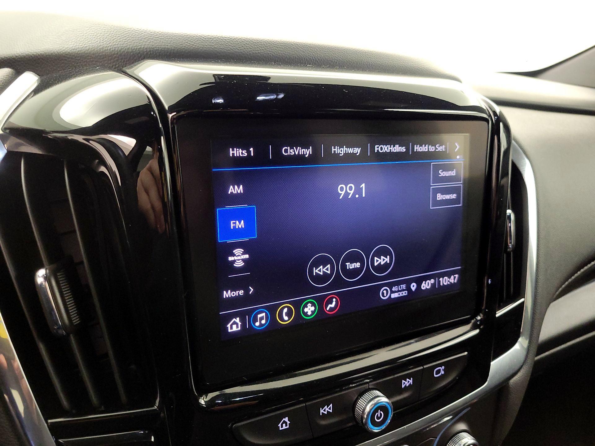 Thumbnail: 2023 Chevrolet Traverse - 15