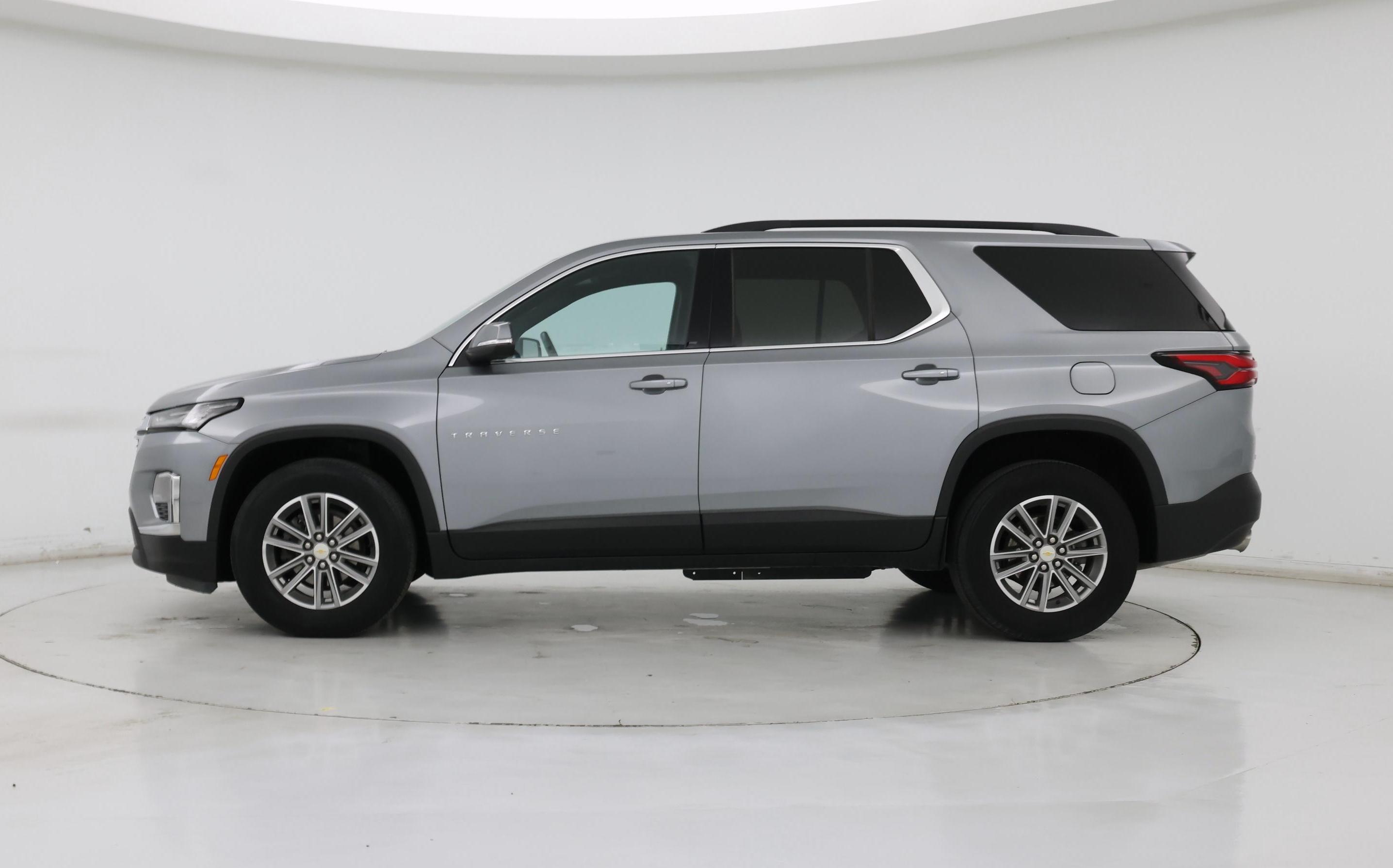 Thumbnail: 2023 Chevrolet Traverse - 3