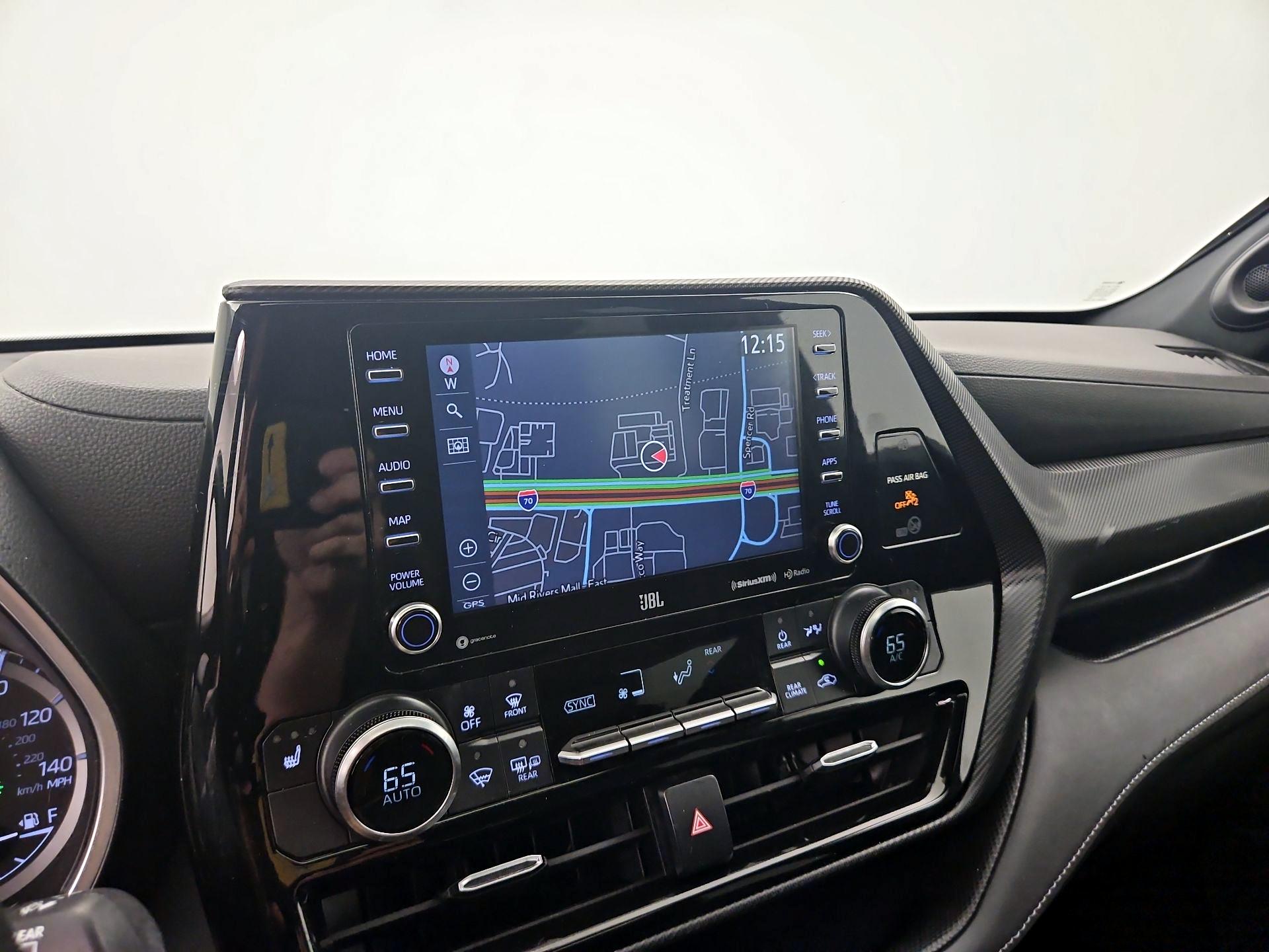 Thumbnail: 2021 Toyota Highlander - 14