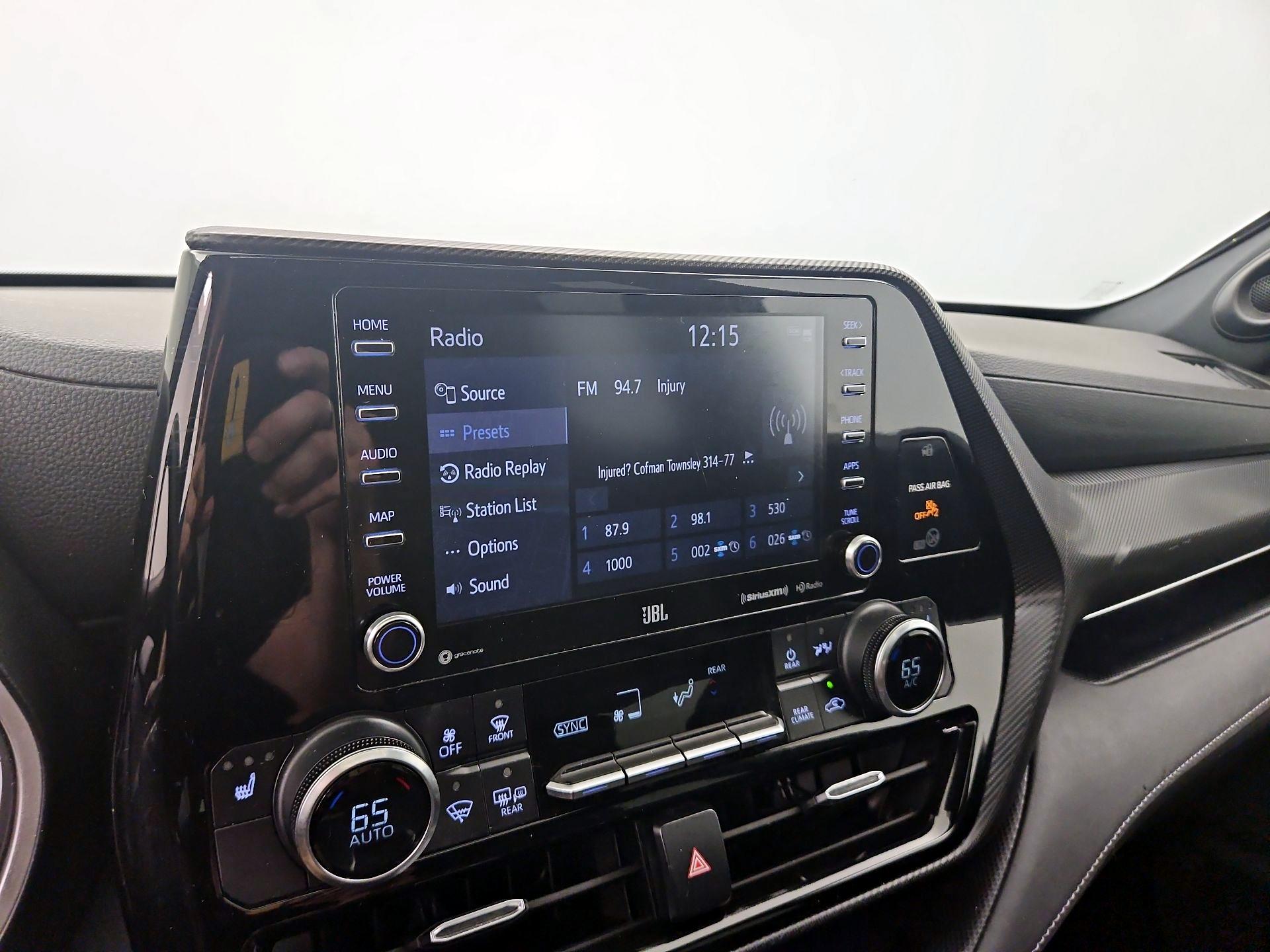 Thumbnail: 2021 Toyota Highlander - 16