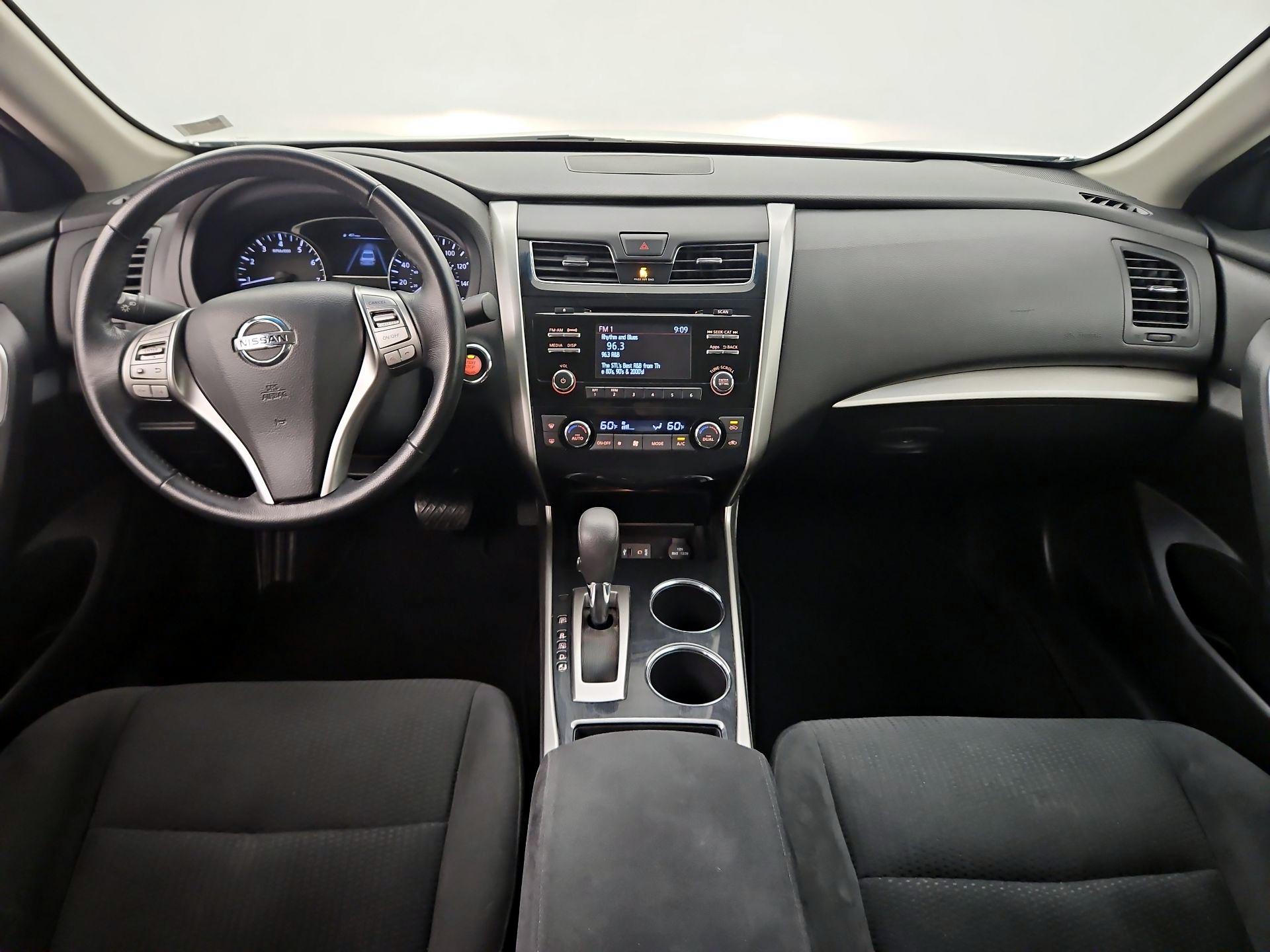 Thumbnail: 2014 Nissan Altima - 9