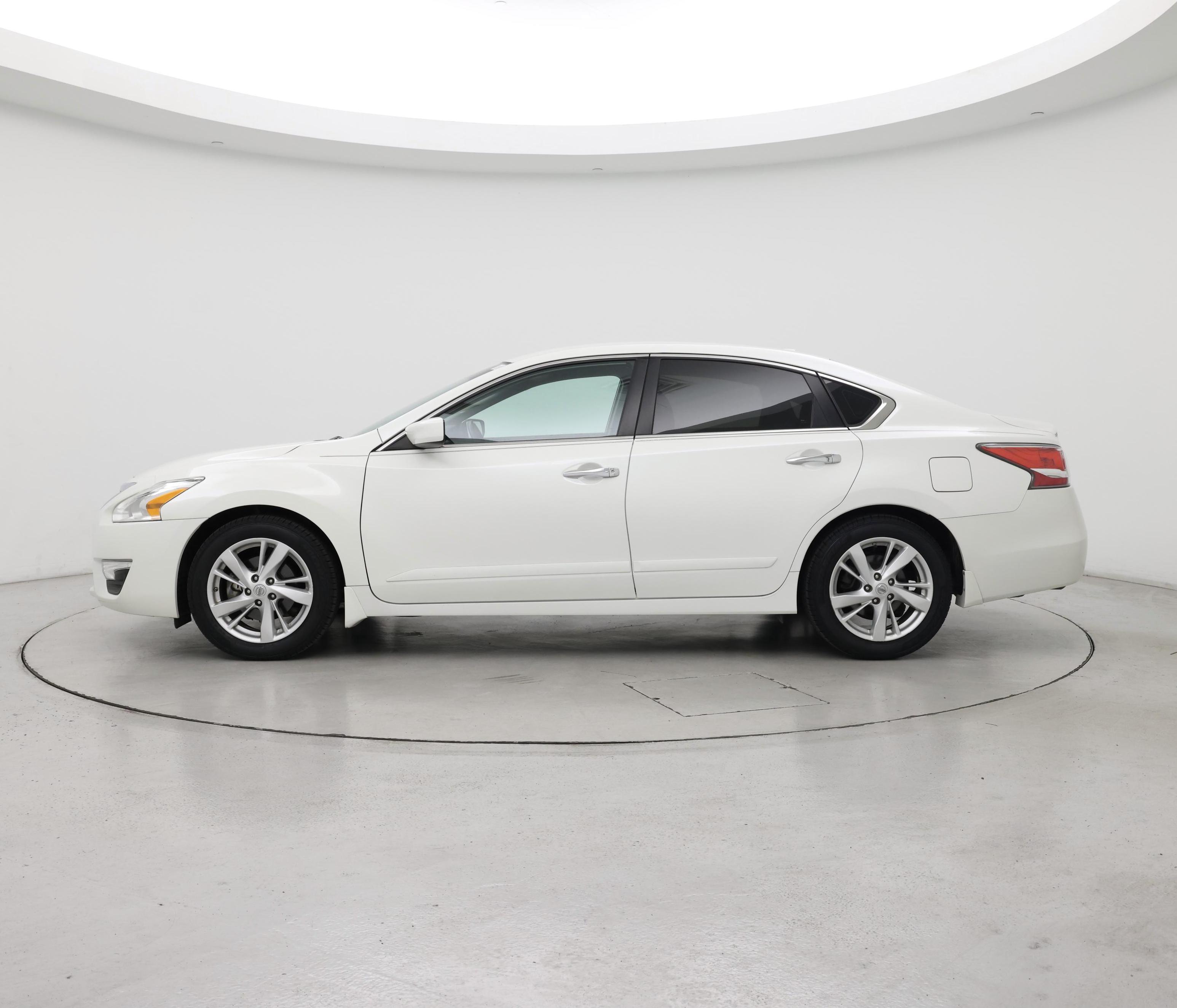 Thumbnail: 2014 Nissan Altima - 3