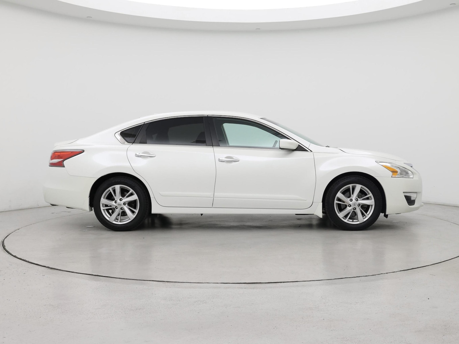 2014 Nissan Altima SV - Photo 8