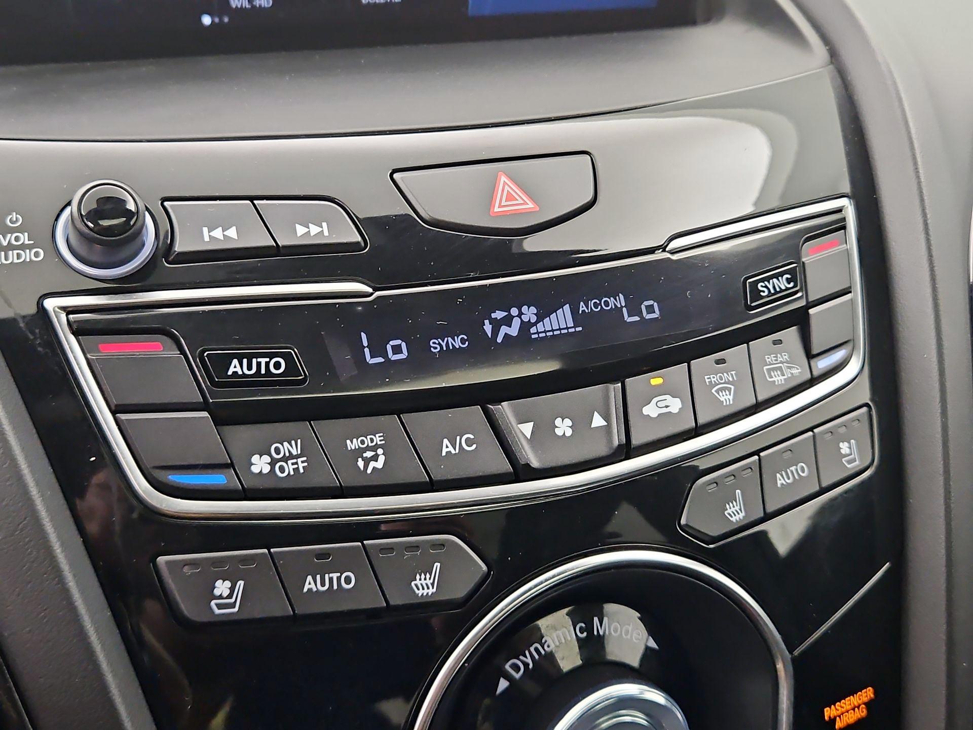Thumbnail: 2022 Acura RDX - 17