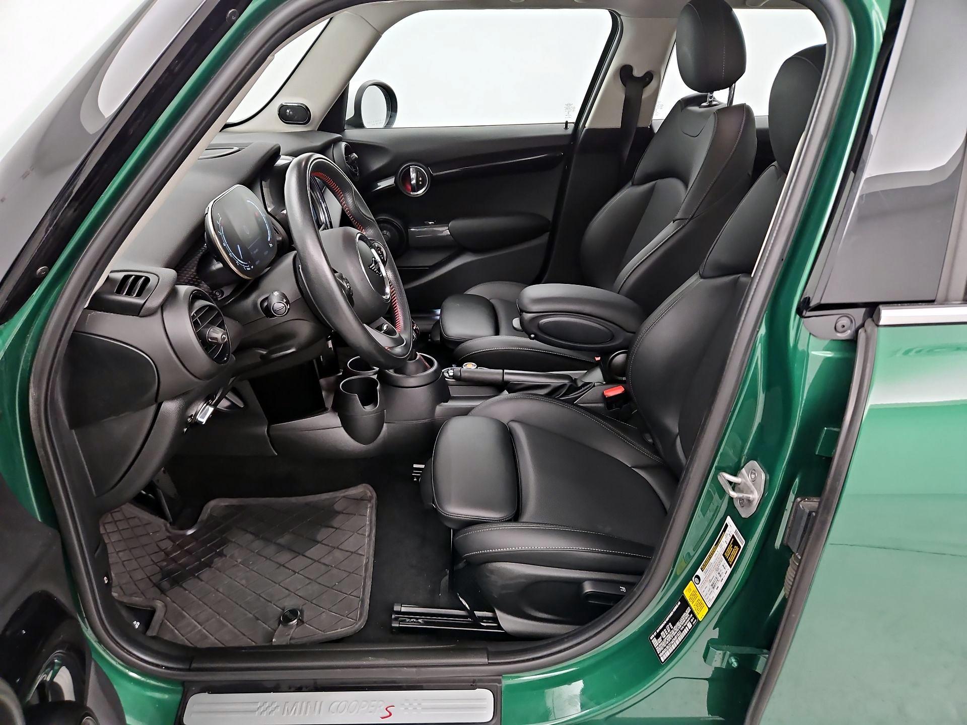 Thumbnail: 2021 MINI Cooper Hardtop - 11