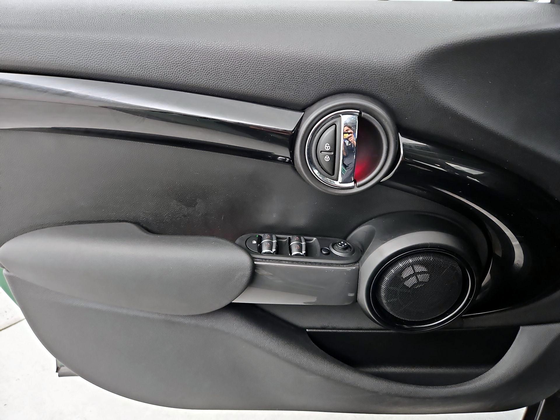 Thumbnail: 2021 MINI Cooper Hardtop - 12
