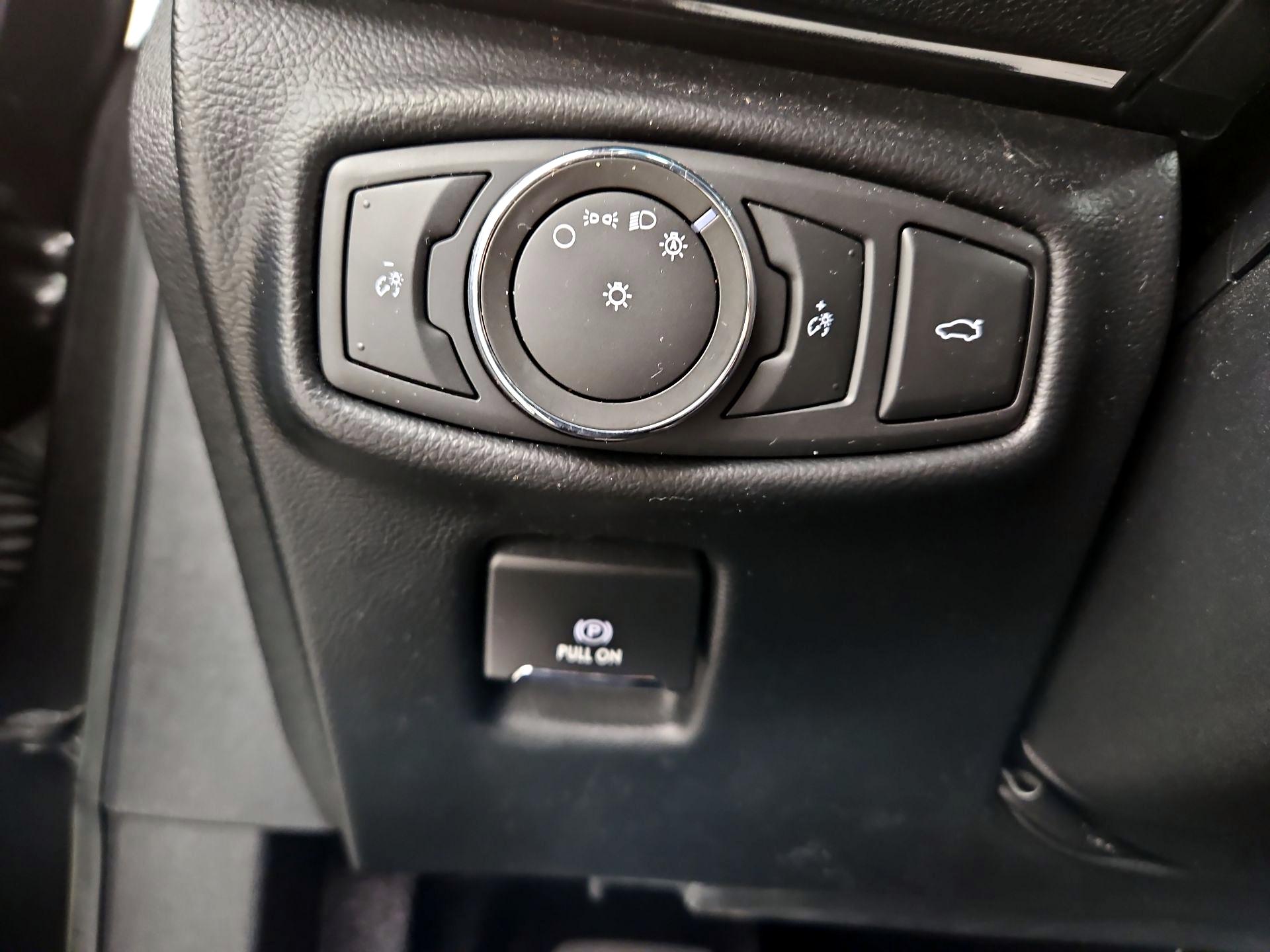 Thumbnail: 2017 Lincoln MKZ - 13