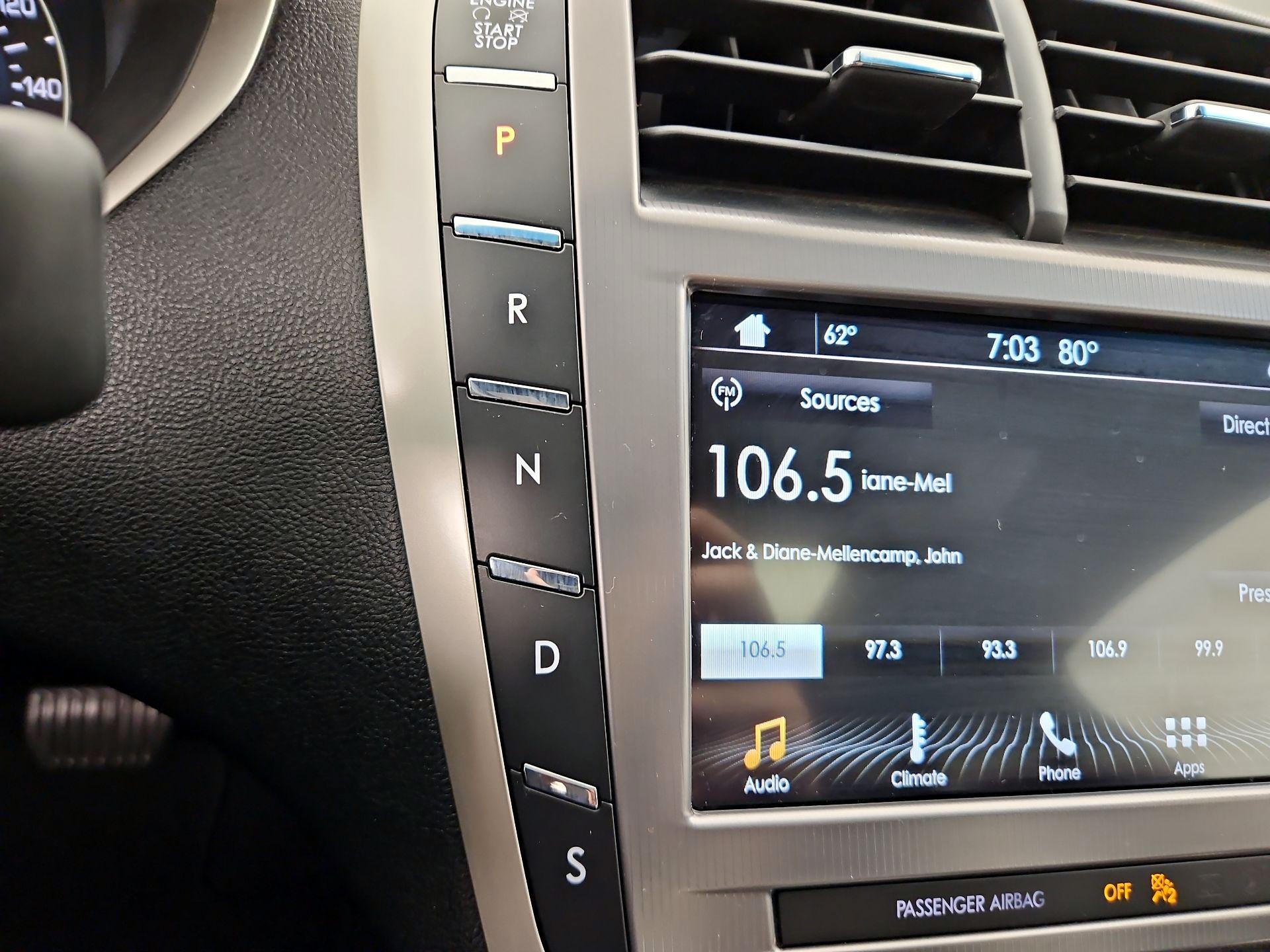 Thumbnail: 2017 Lincoln MKZ - 17