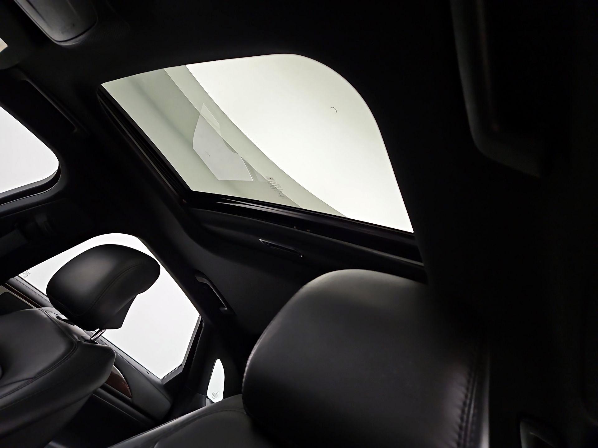 Thumbnail: 2017 Lincoln MKZ - 19