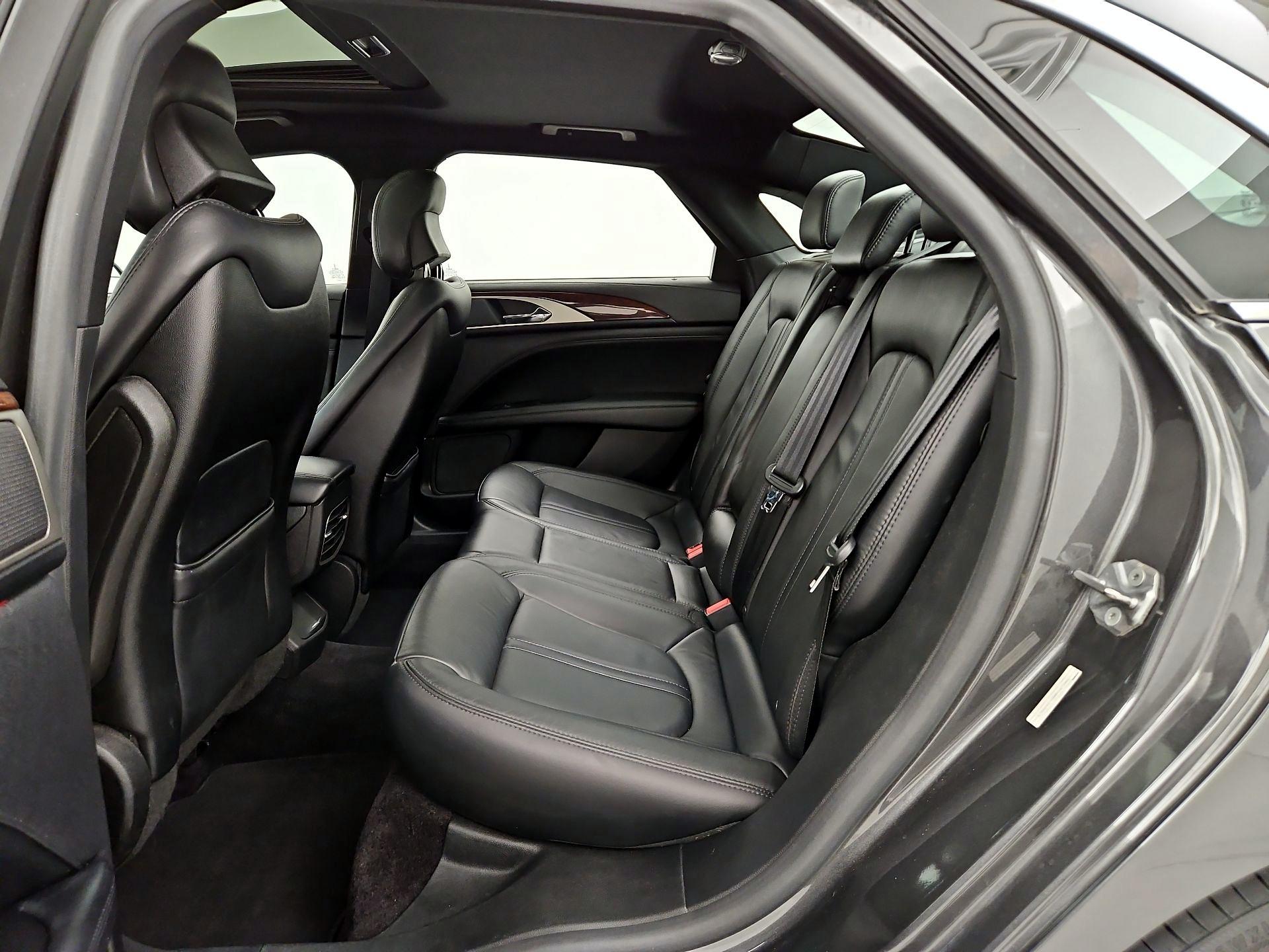 Thumbnail: 2017 Lincoln MKZ - 20