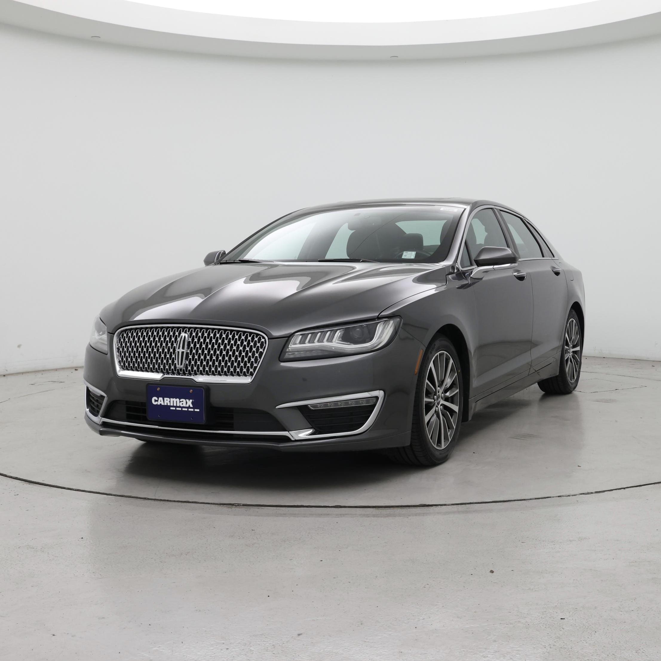 Thumbnail: 2017 Lincoln MKZ - 4