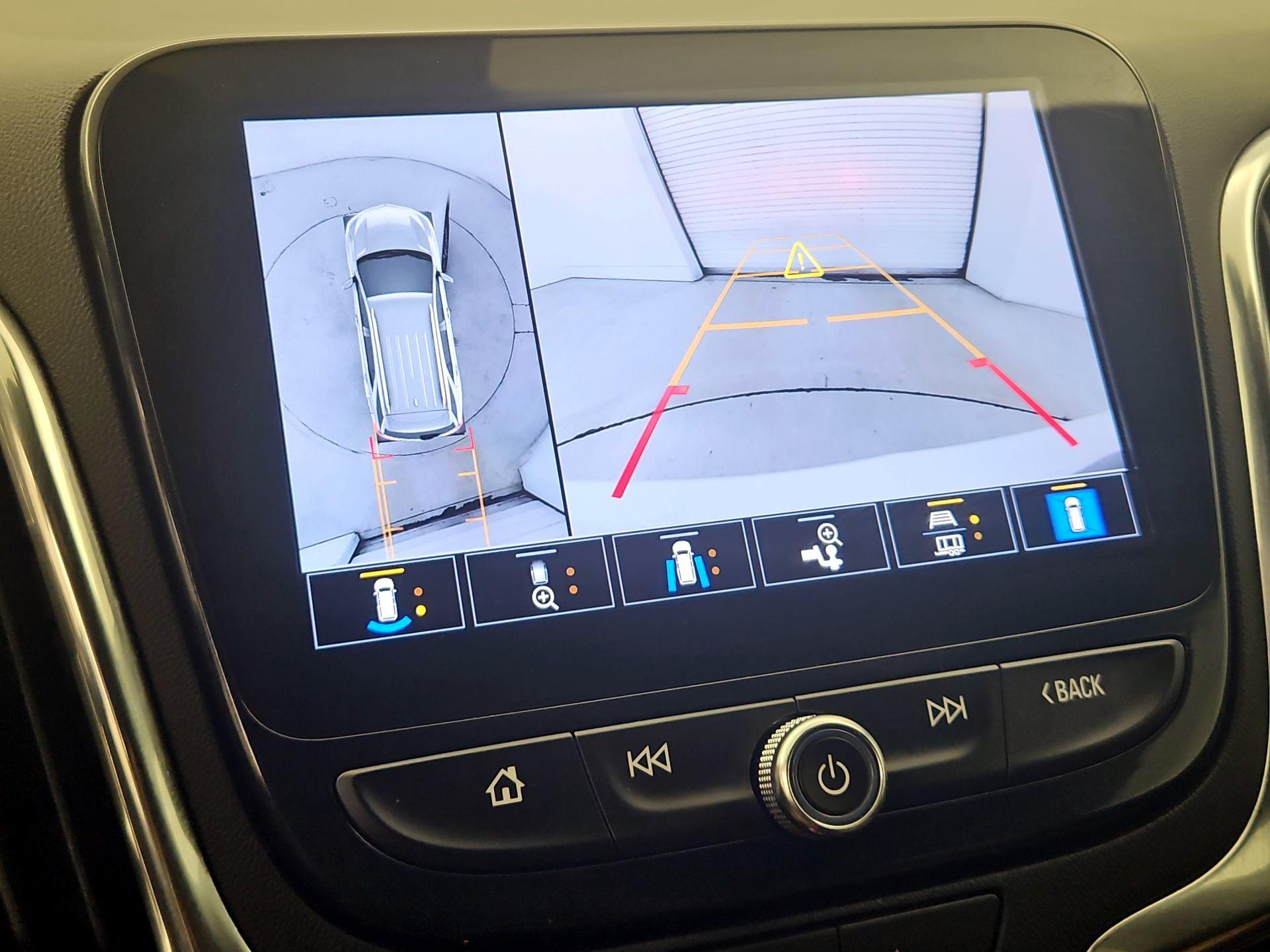 Thumbnail: 2022 Chevrolet Equinox - 14