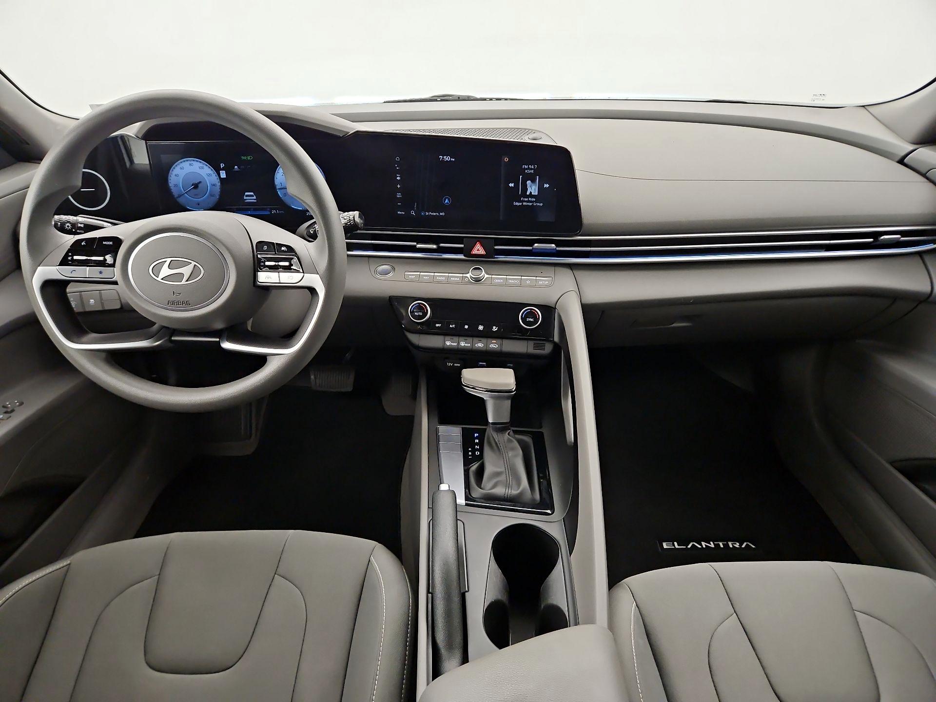 Thumbnail: 2024 Hyundai Elantra - 9
