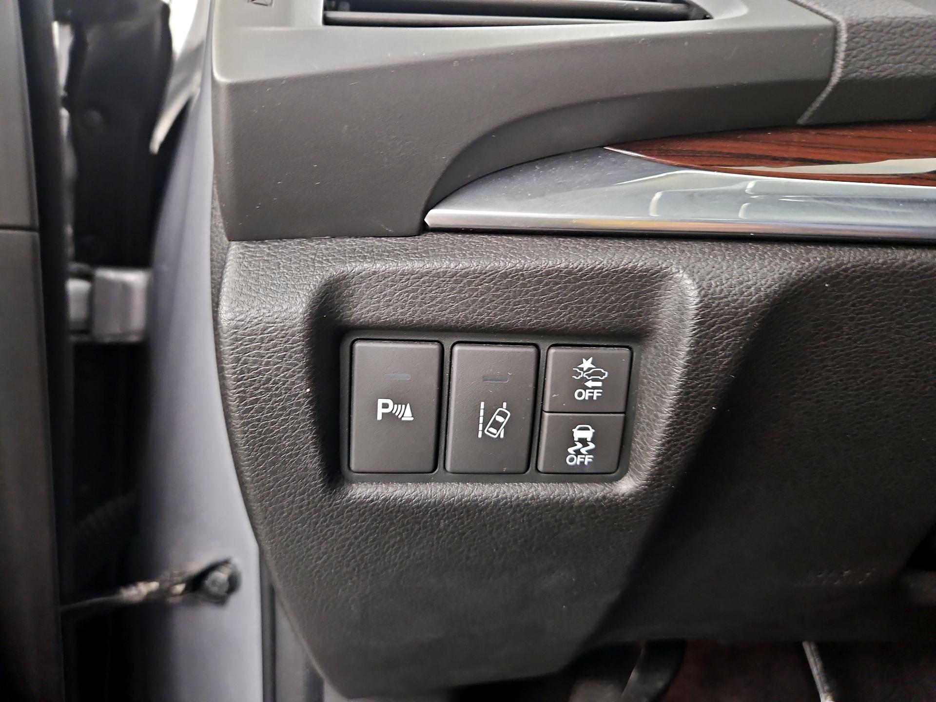 Thumbnail: 2016 Acura MDX - 13