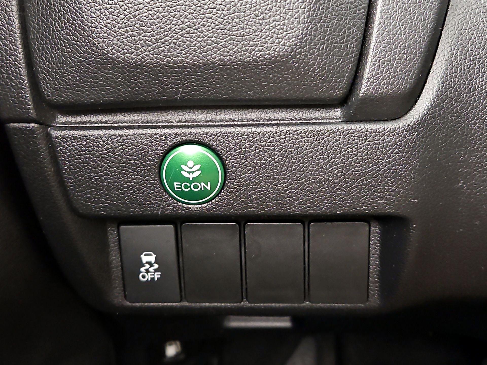 Thumbnail: 2016 Honda Fit - 13