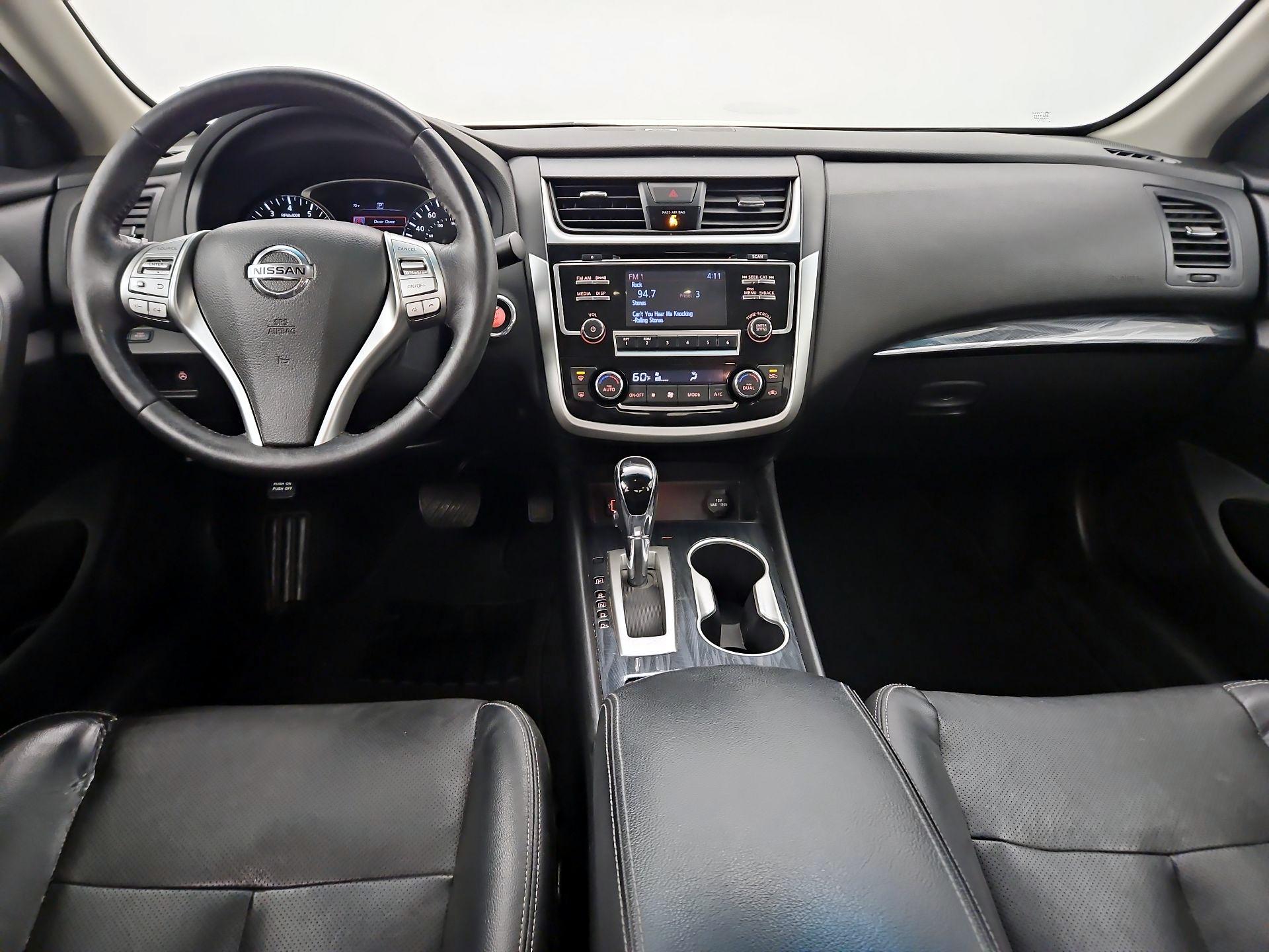 Thumbnail: 2018 Nissan Altima - 9