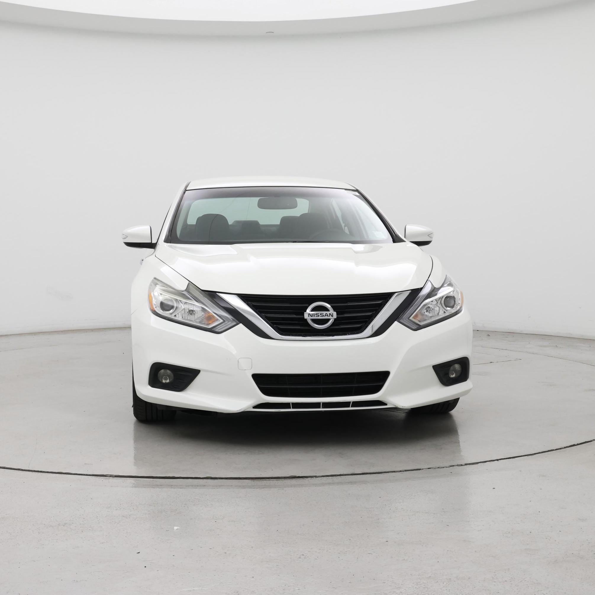 Thumbnail: 2018 Nissan Altima - 5
