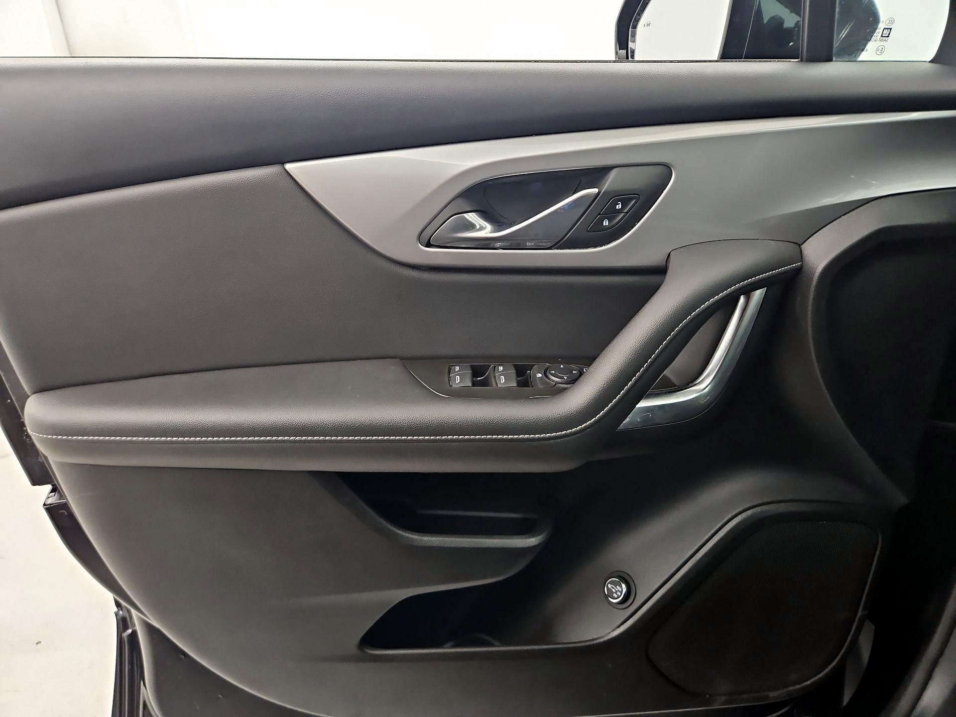 Thumbnail: 2023 Chevrolet Blazer - 12