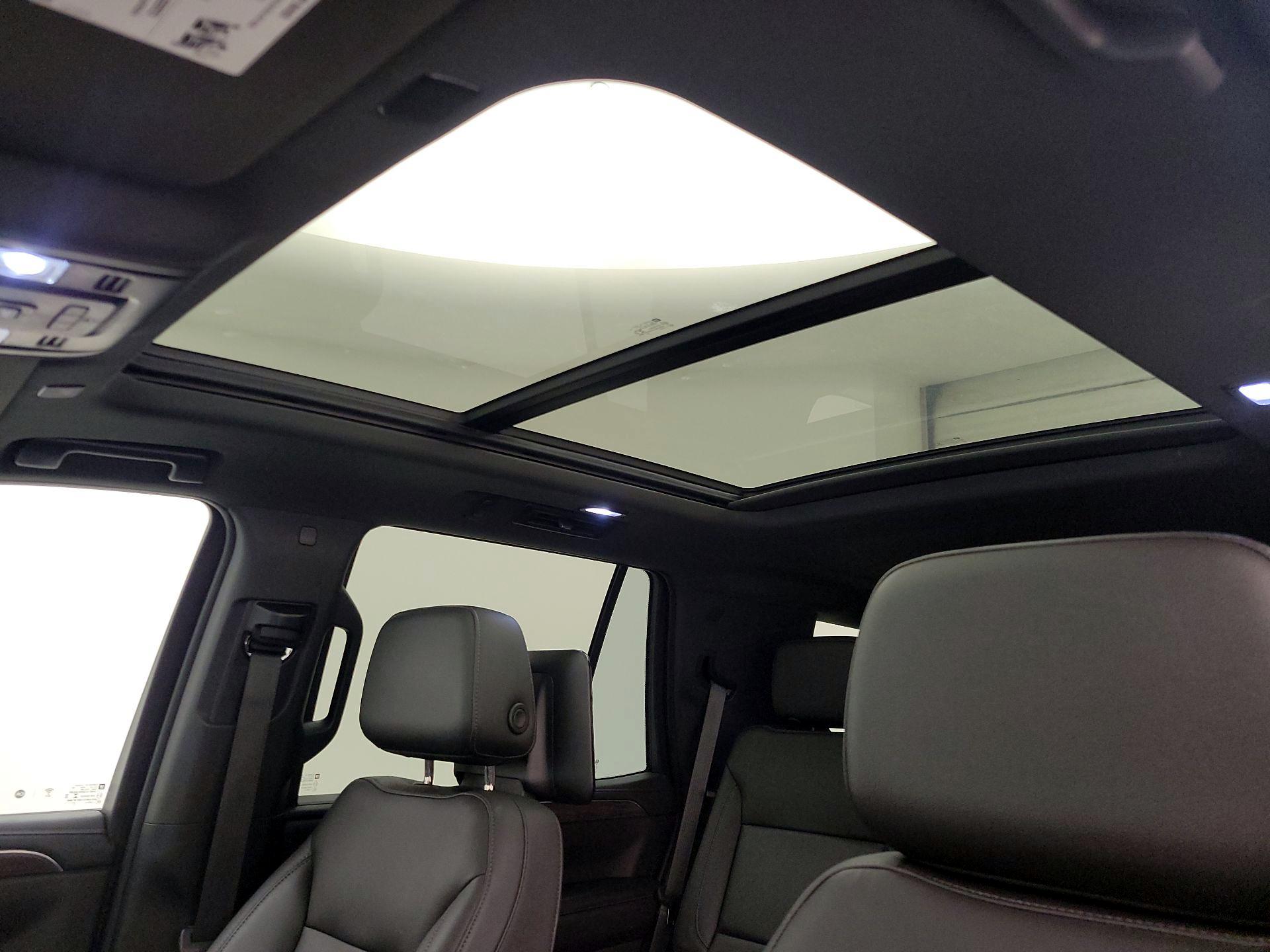 Thumbnail: 2021 Chevrolet Tahoe - 20