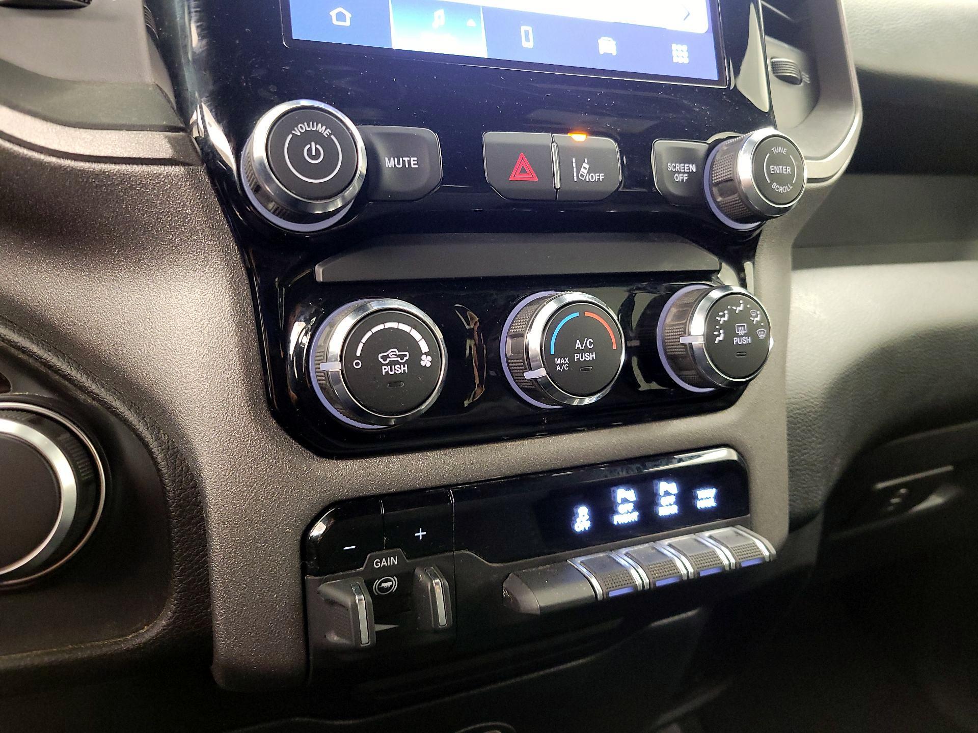 Thumbnail: 2025 RAM 1500 - 16