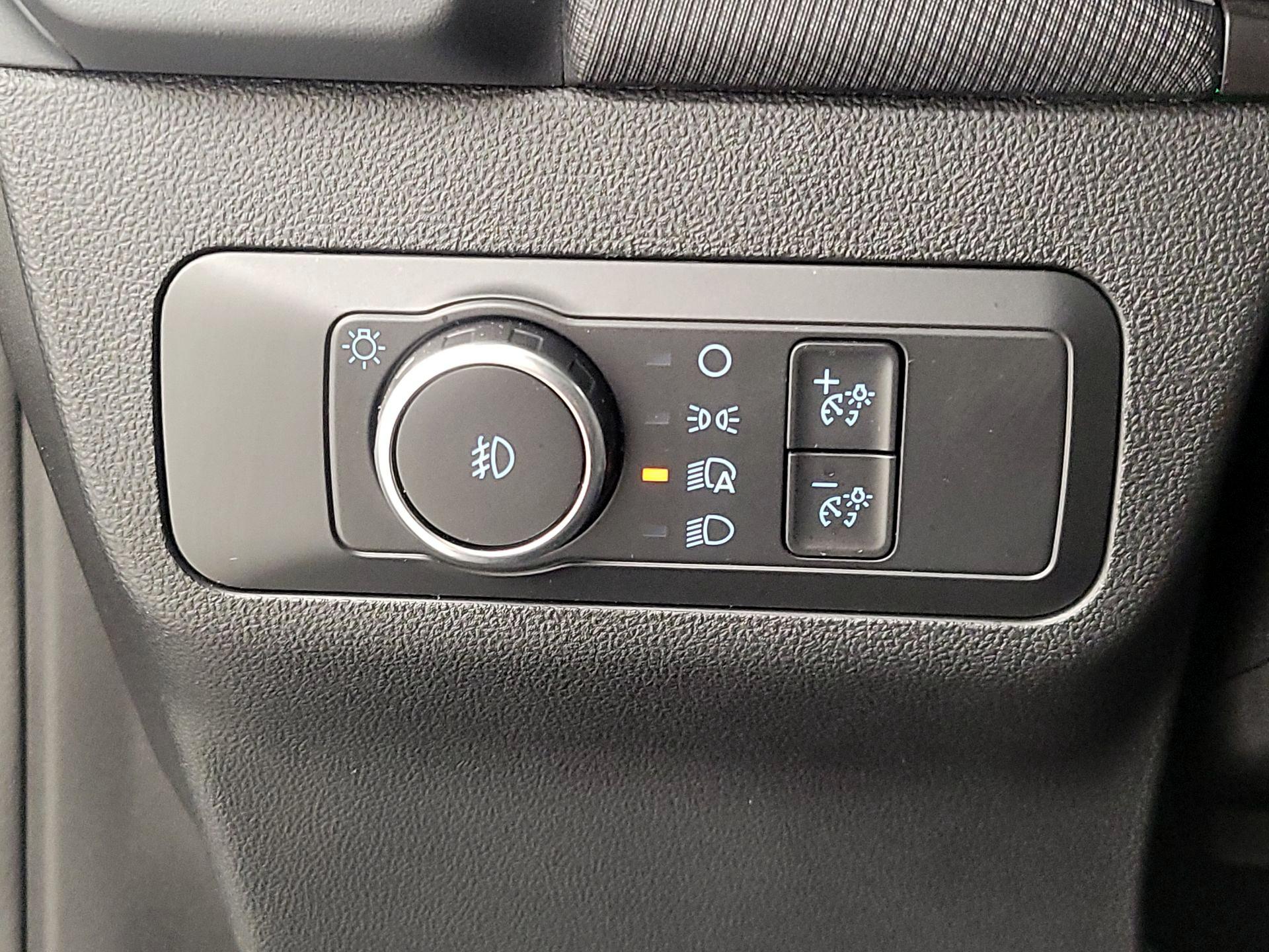 Thumbnail: 2021 Ford Bronco Sport - 13