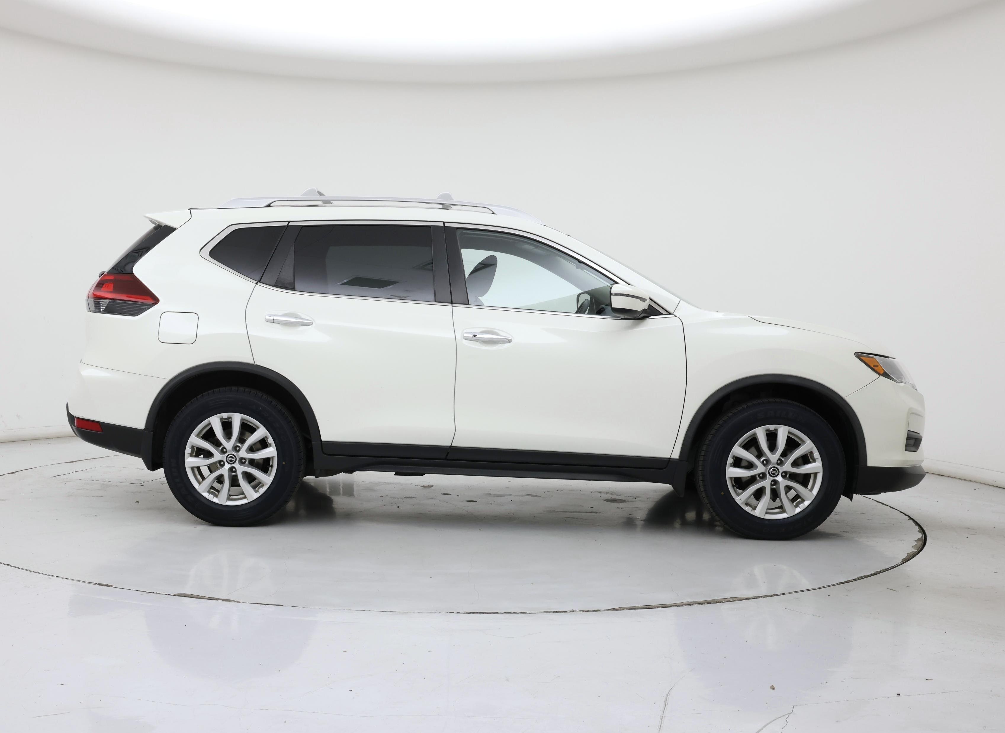 Thumbnail: 2020 Nissan Rogue - 7