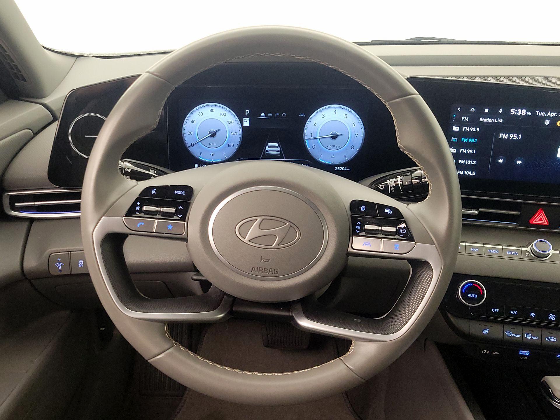 Thumbnail: 2025 Hyundai Elantra - 10