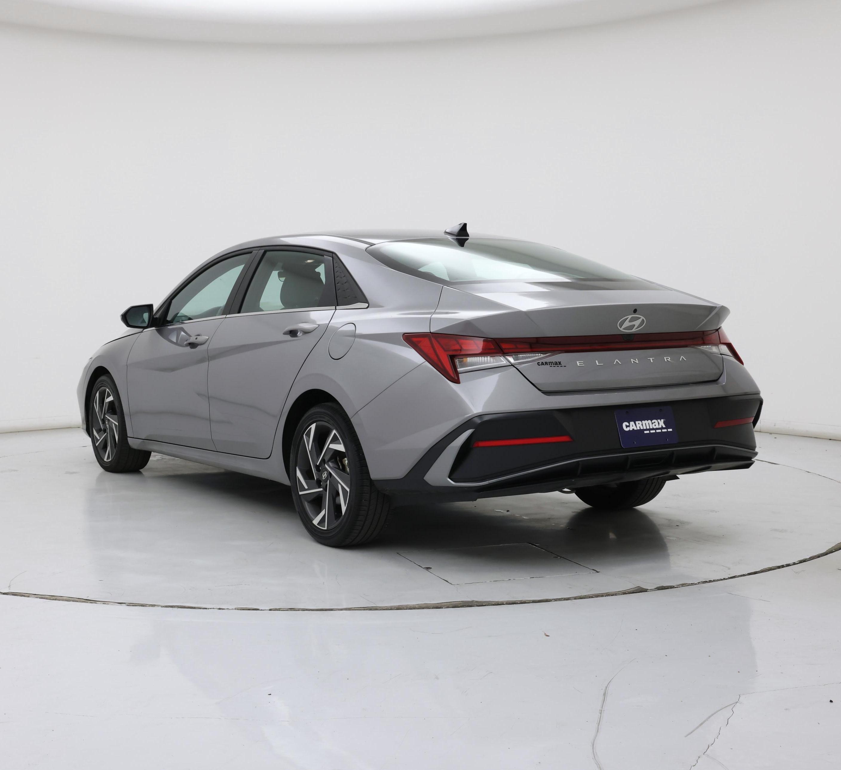 Thumbnail: 2025 Hyundai Elantra - 2