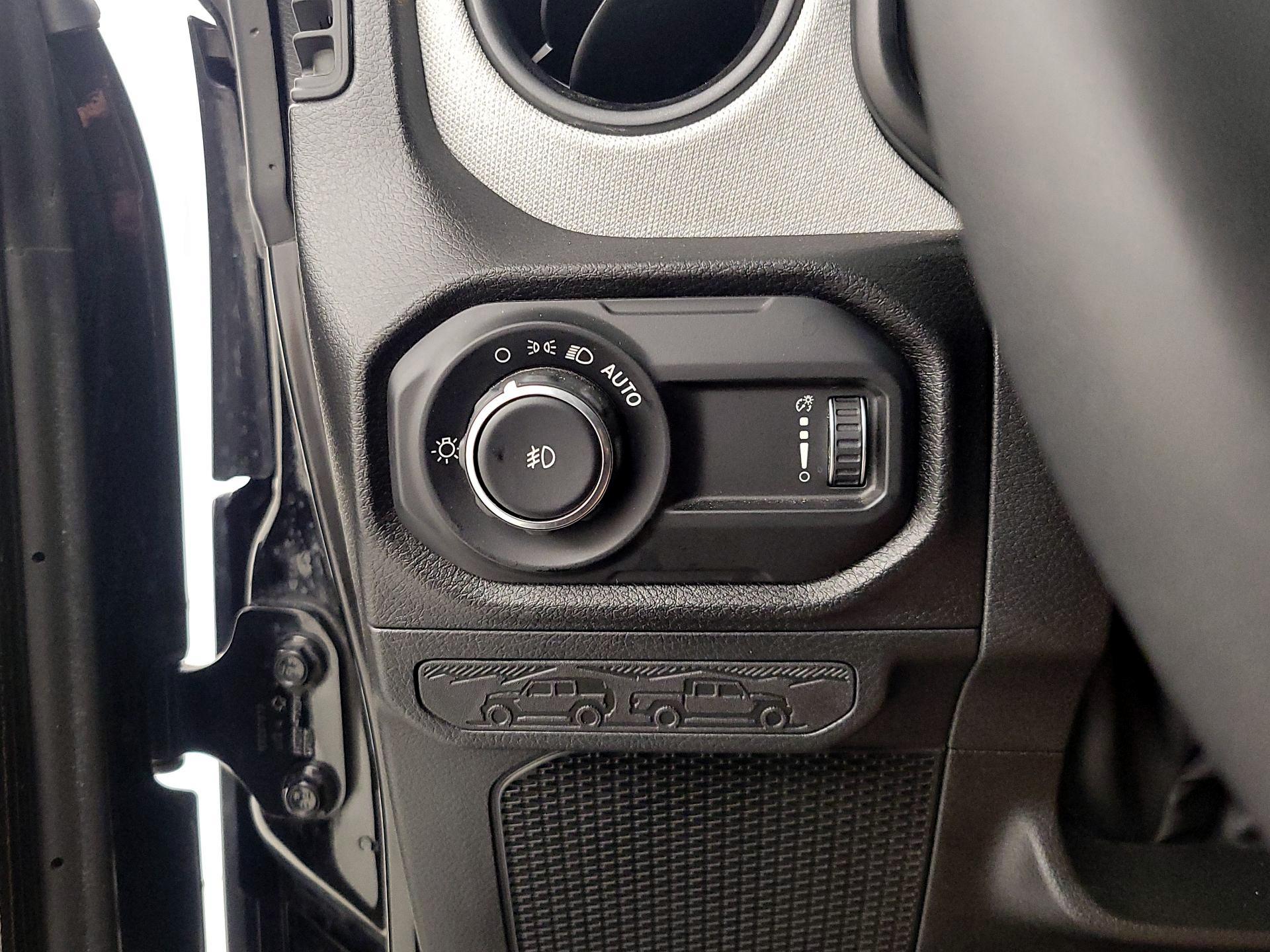 Thumbnail: 2025 Jeep Wrangler - 13