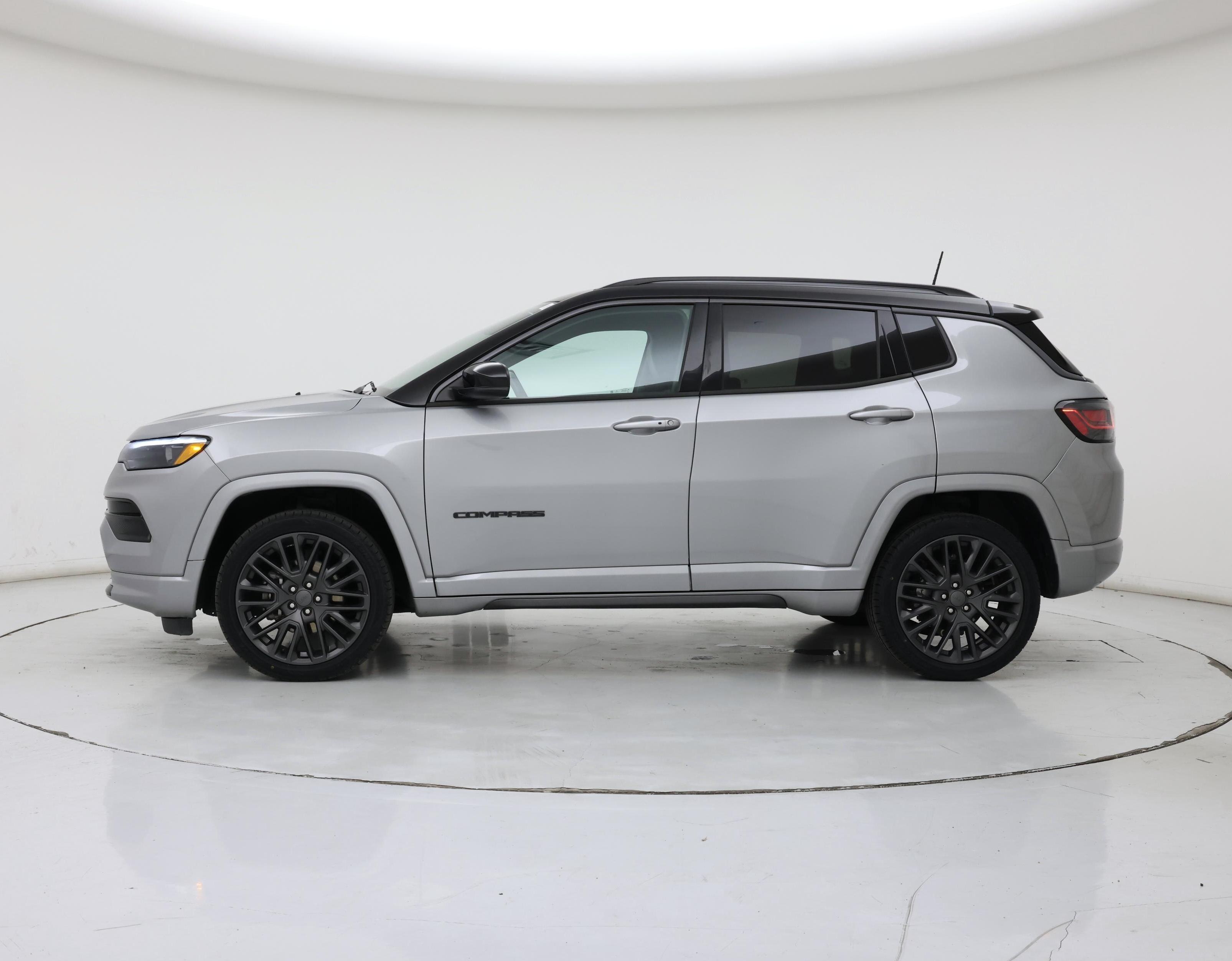 Thumbnail: 2022 Jeep Compass - 3