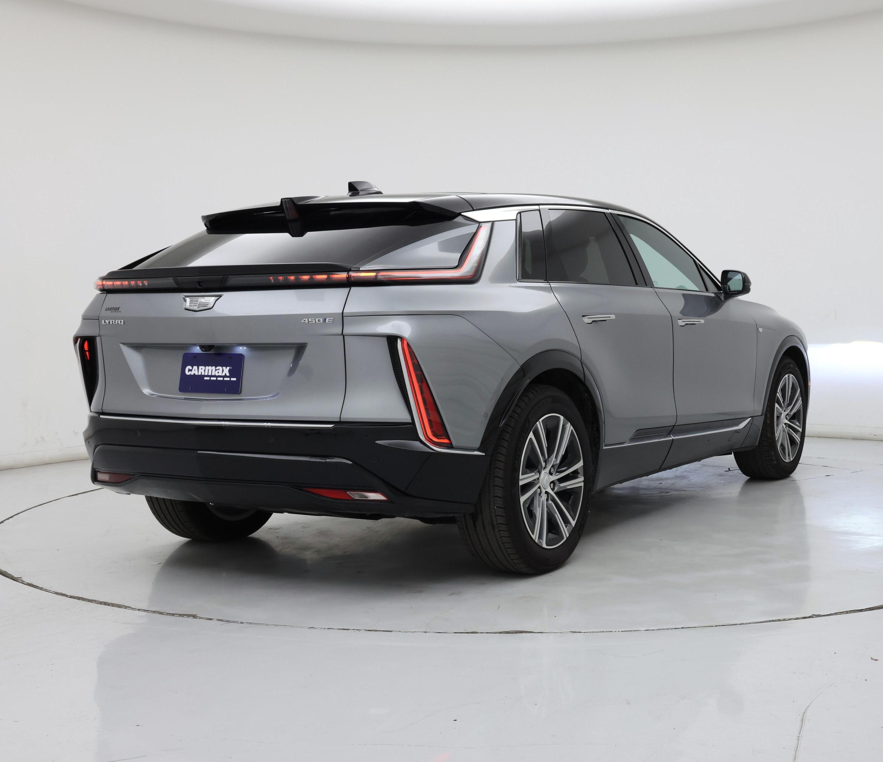 Thumbnail: 2024 Cadillac Lyriq - 8